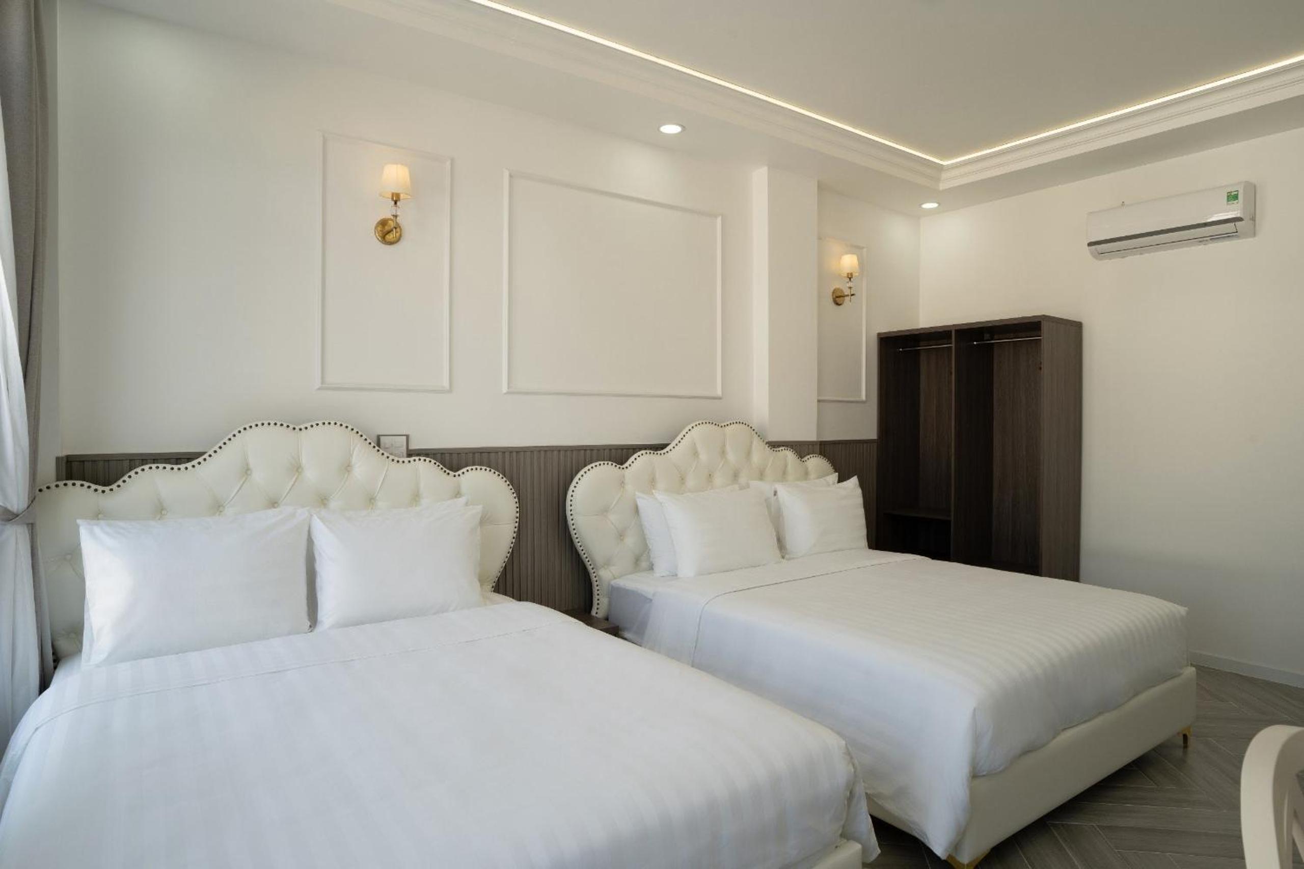 Deluxe Quadruple Room