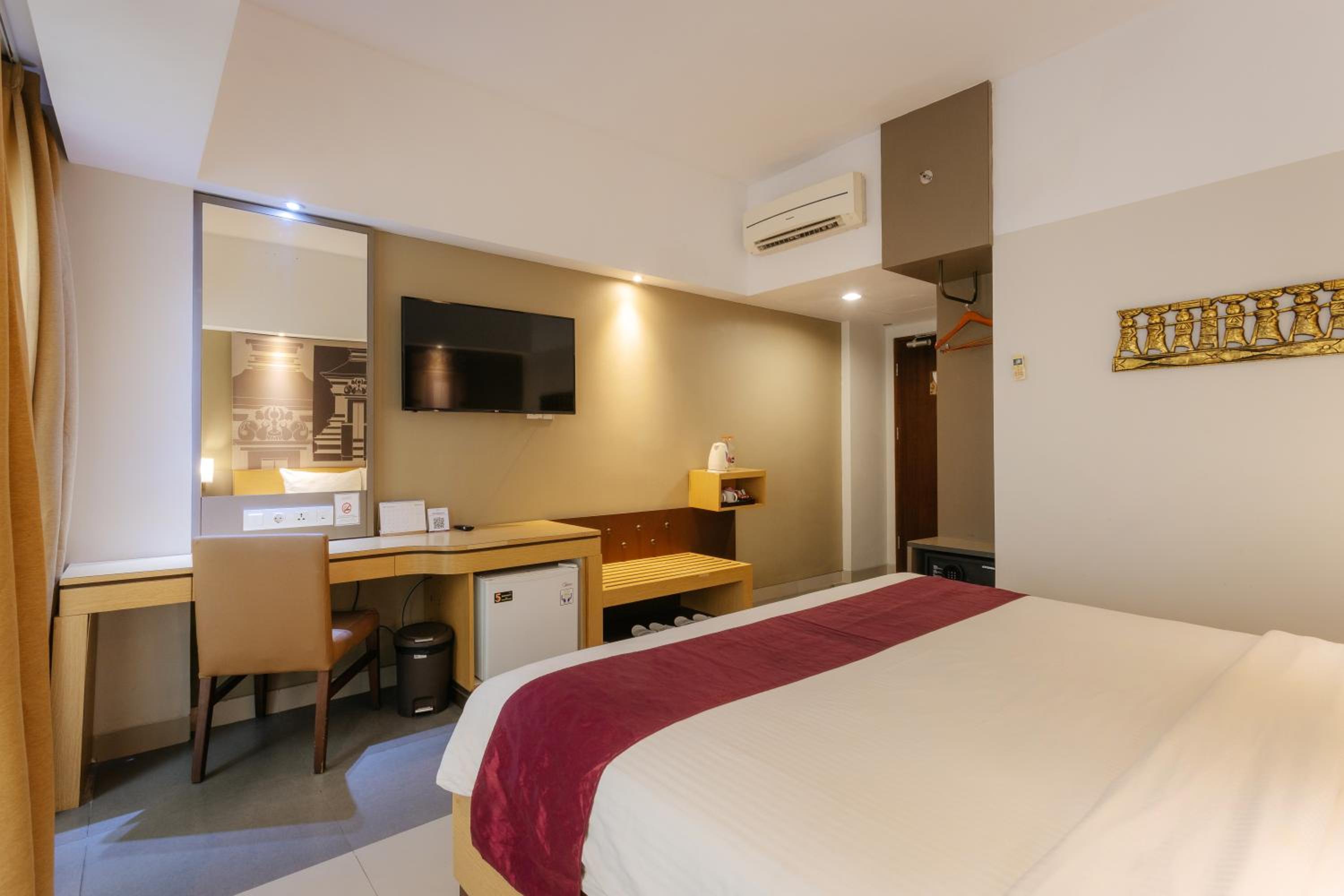 Deluxe Room with Balinese Culture and Beach Club Experience - Photo 2