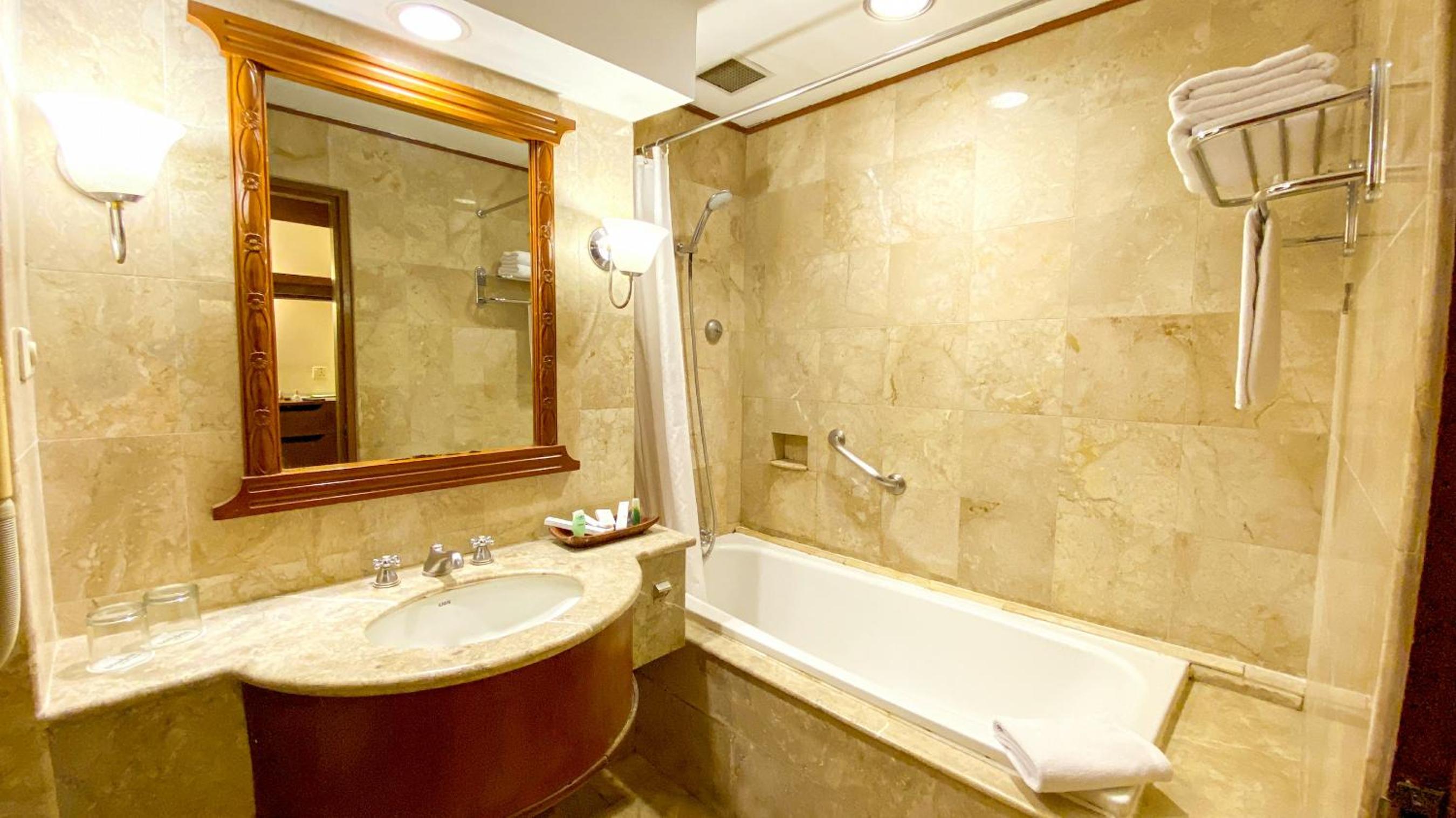 Deluxe Twin Room - Photo 3