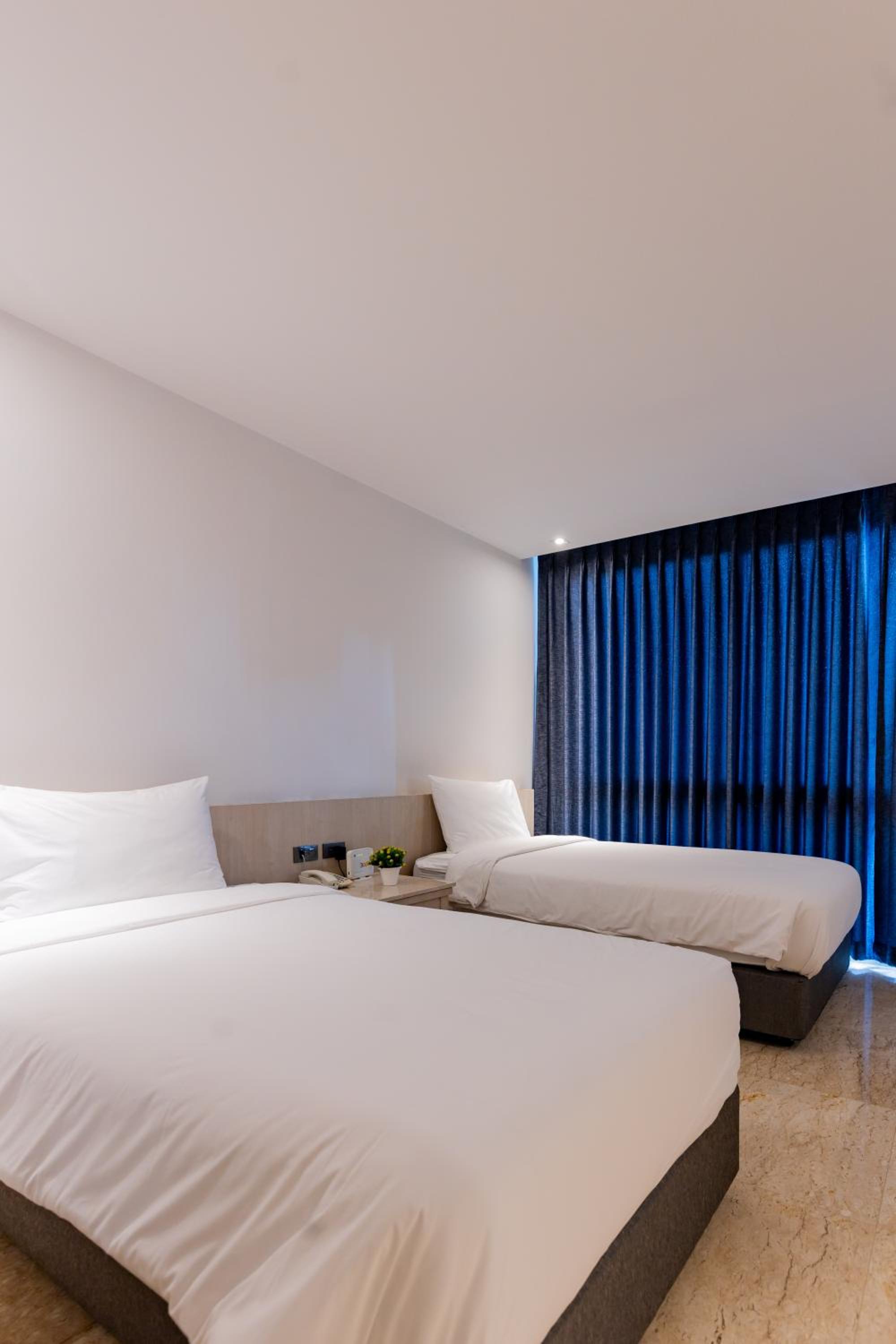 Superior Twin Room - Non-Smoking photo 3
