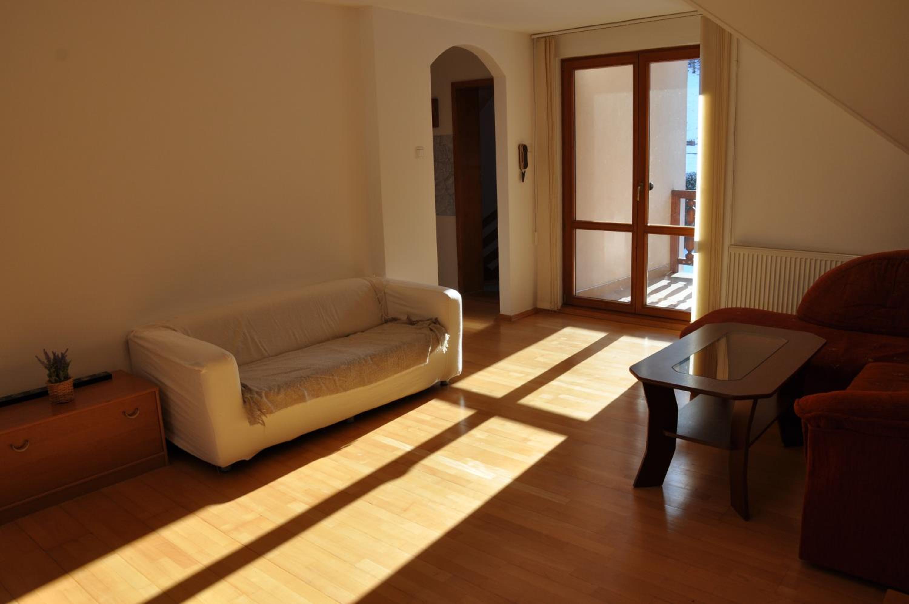 Three-Bedroom Apartment photo 2