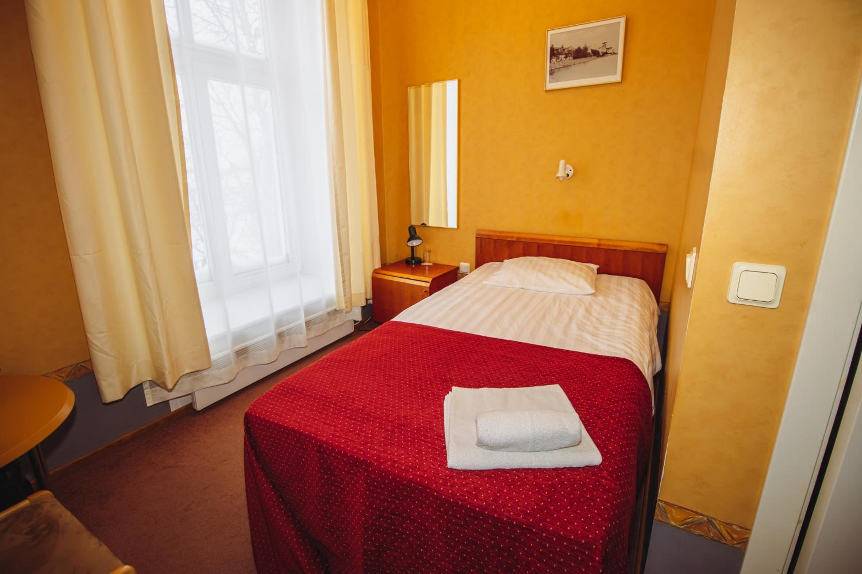 Single Room With Park View photo 3