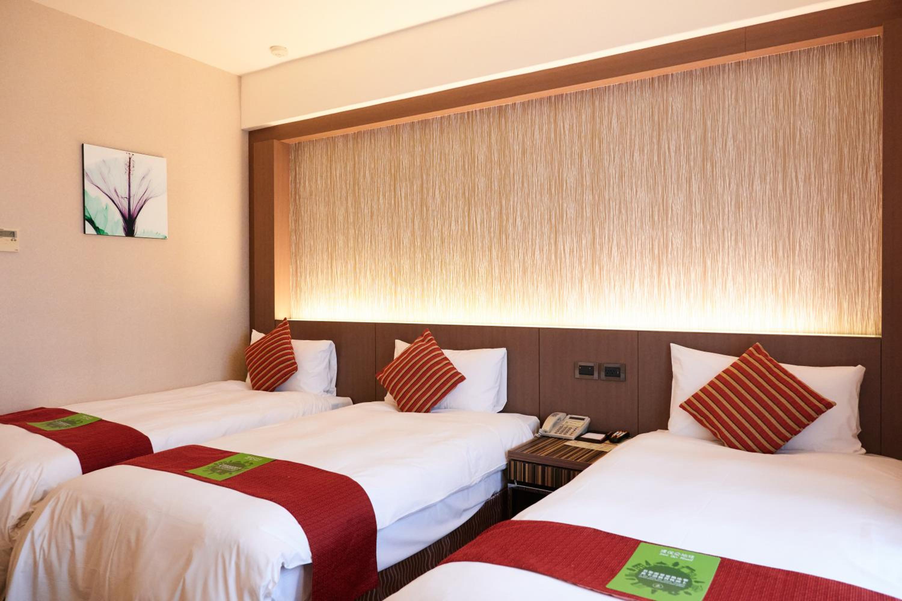 Comfort Triple Room