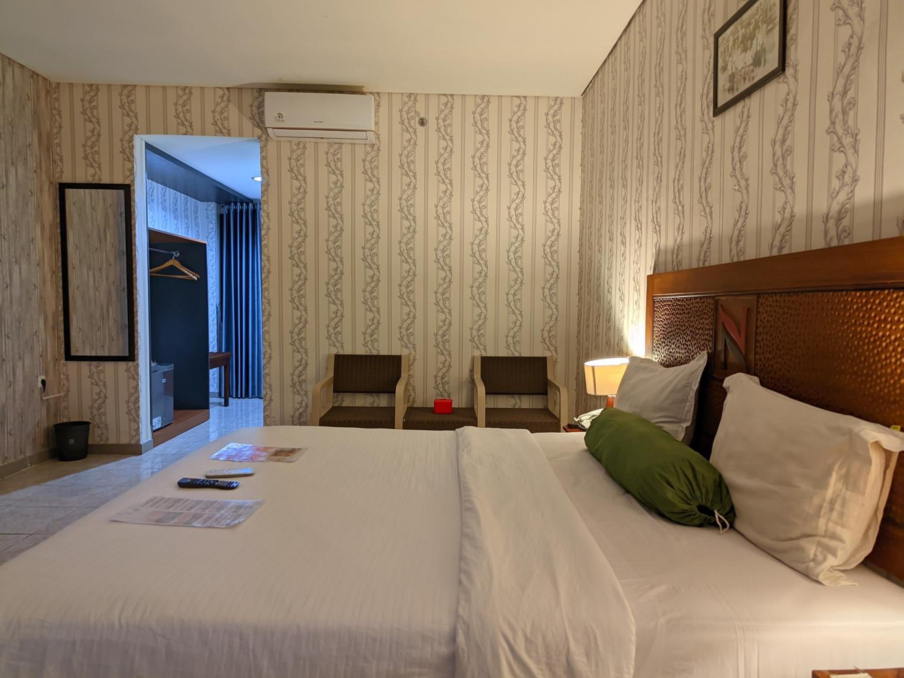 Deluxe Double Room - Photo 4