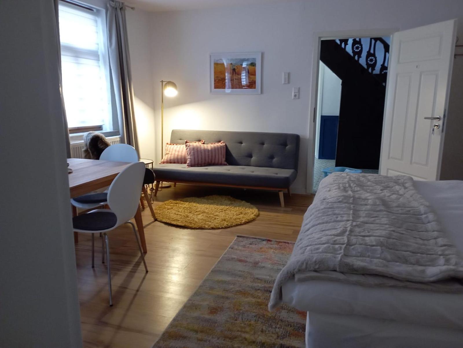 Studio Apartment photo 3
