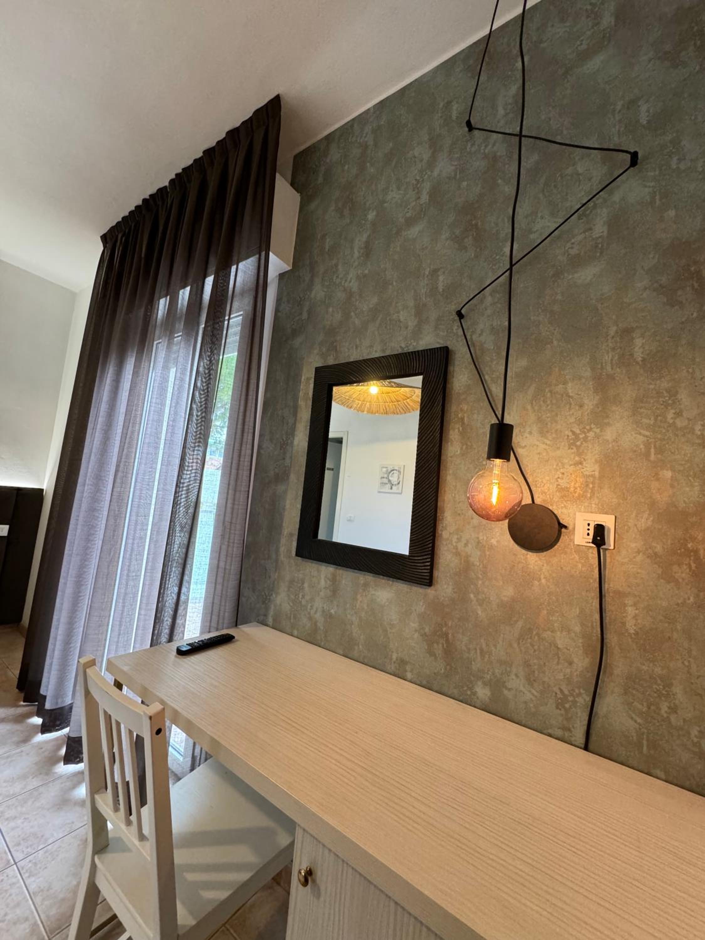 Double Room - Photo 6