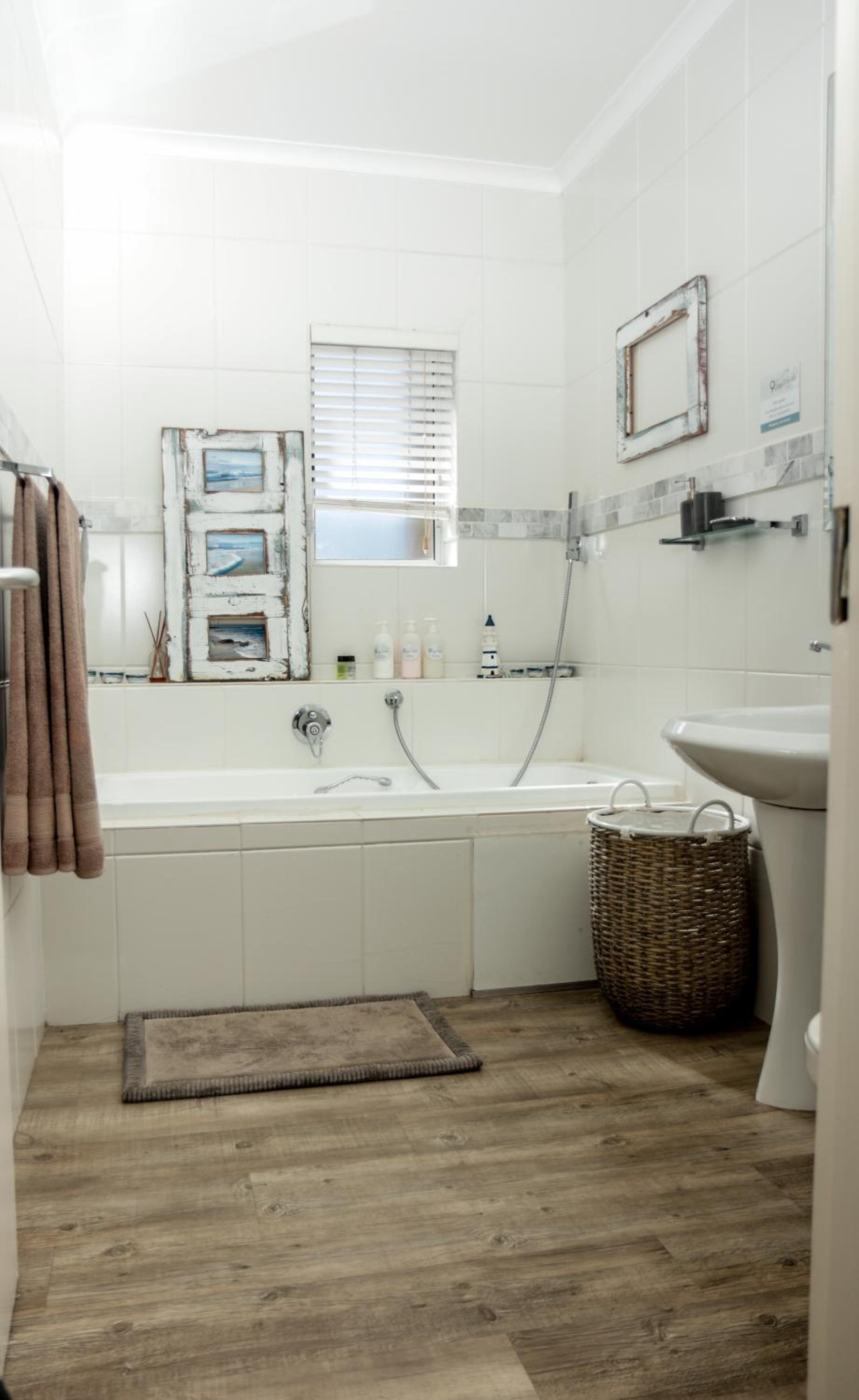 Double Room with Private External Bathroom photo 3