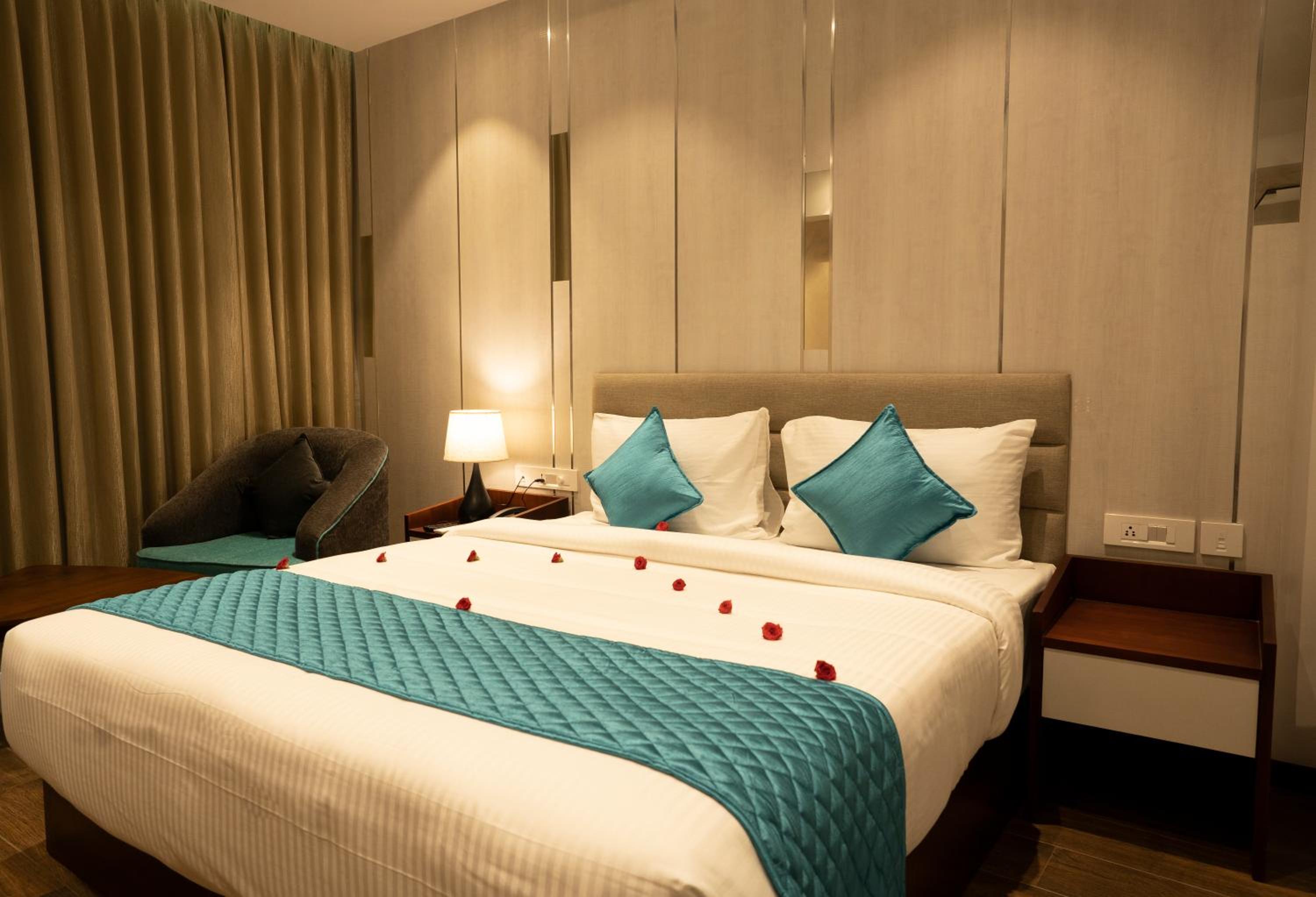 Deluxe Double Room - Photo 1