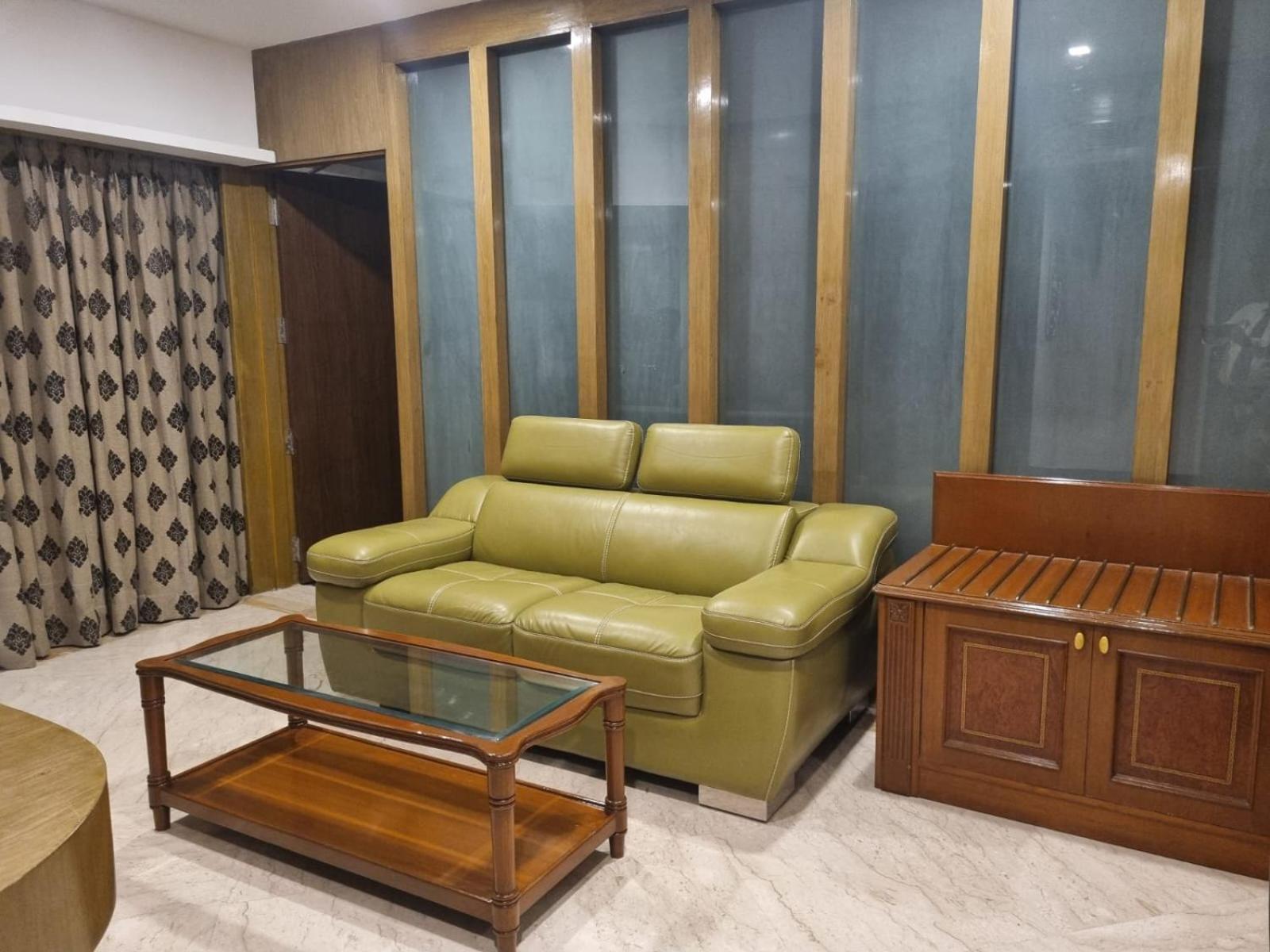 Suite - Photo 5
