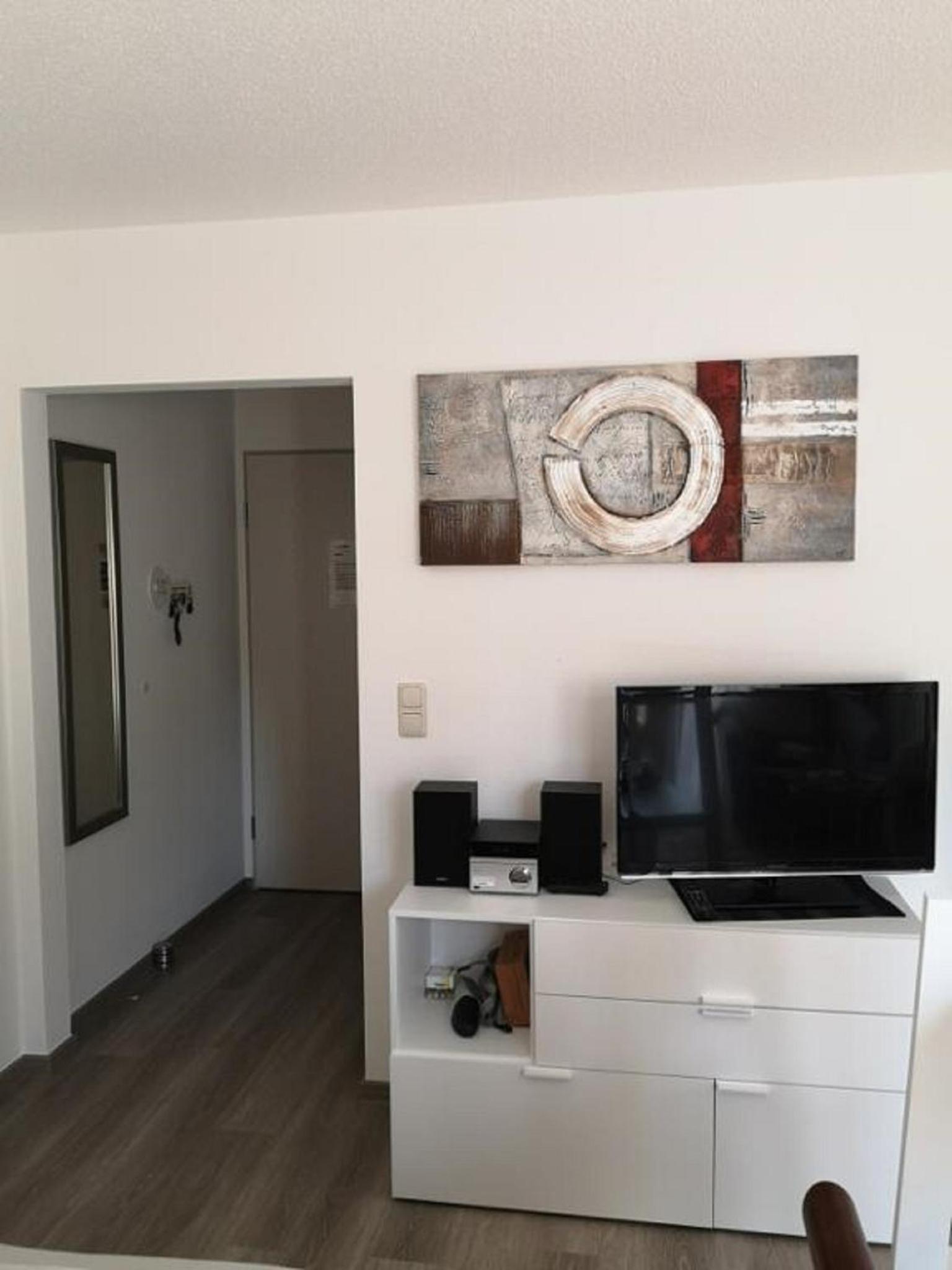 Apartment with Shower photo 2