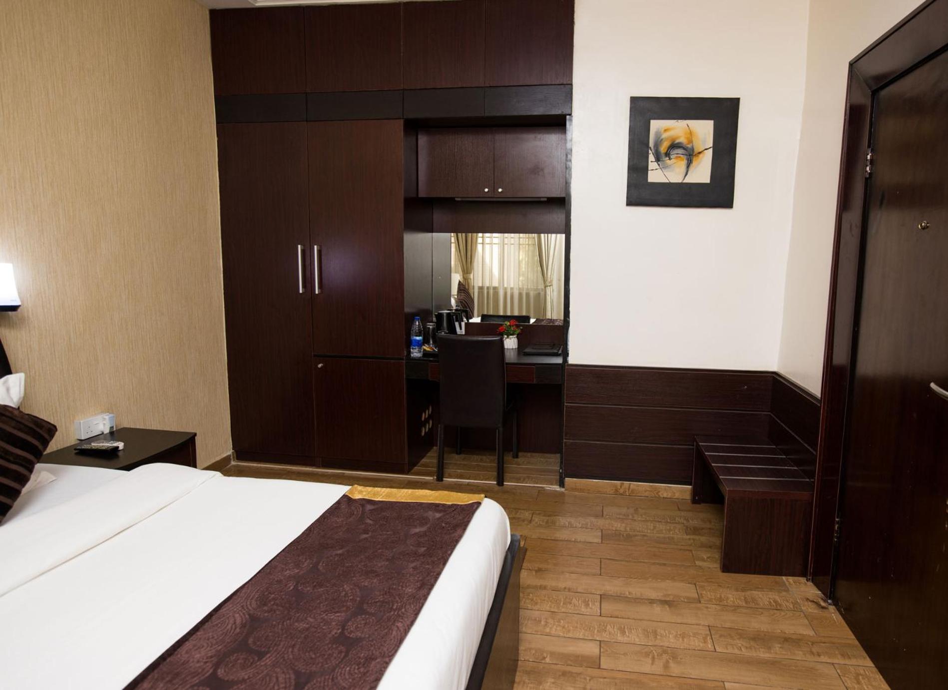 Deluxe Double or Twin Room with Balcony photo 1