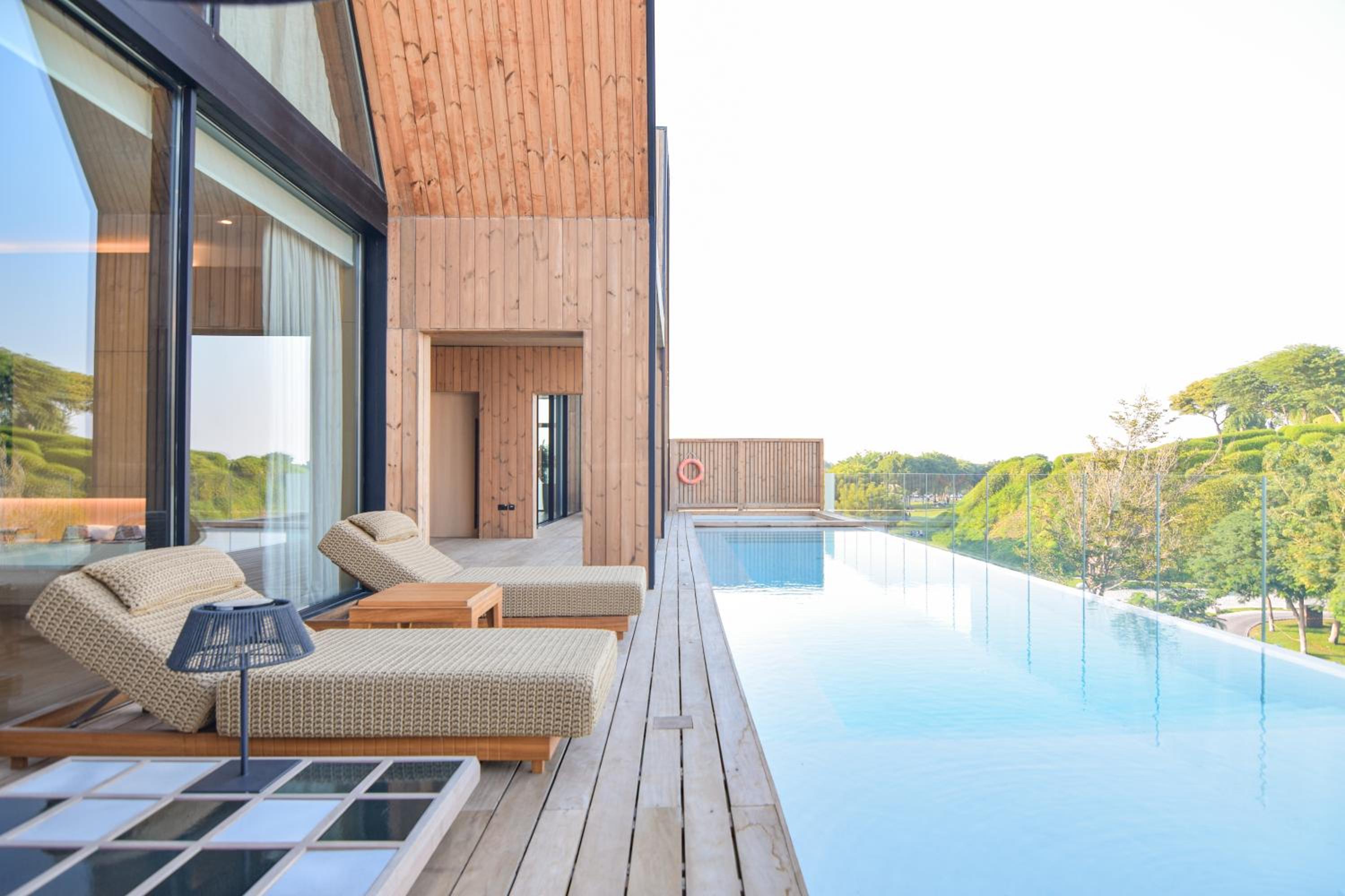 Two-Bedroom Panoramic Villa with Private Pool - Photo 3