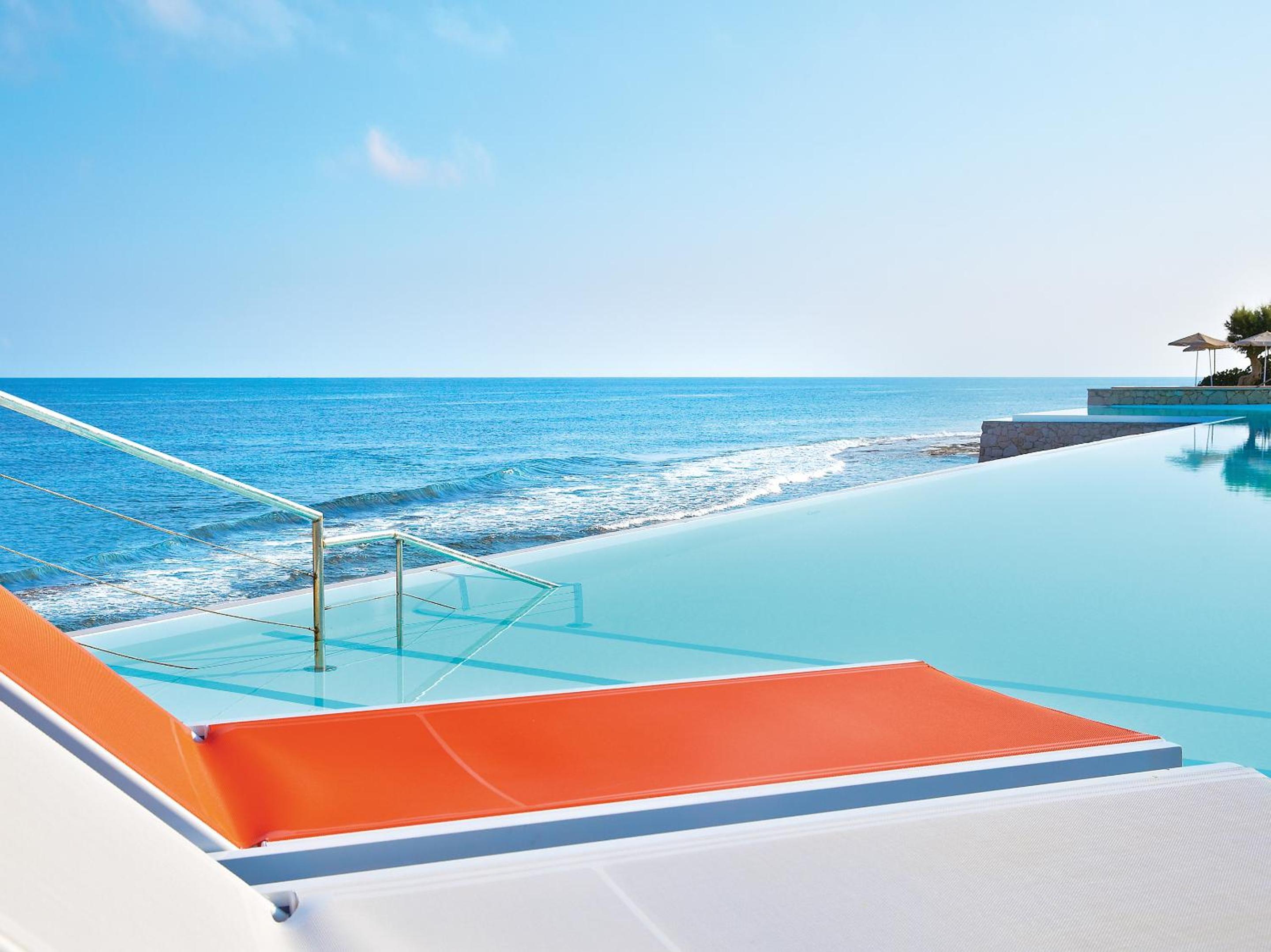 Yali Seafront Suite with Sharing Pool - Photo 3