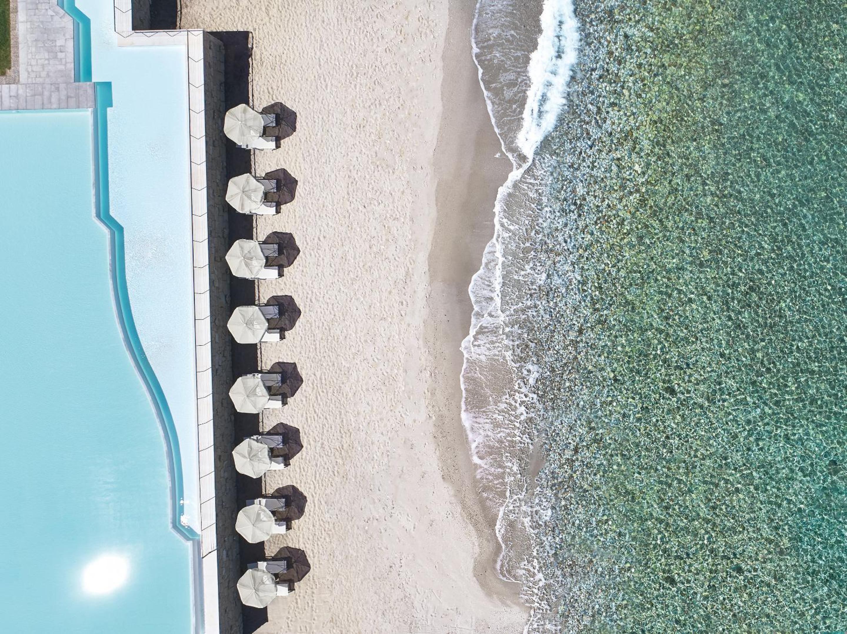 Yali Seafront Suite with Sharing Pool - Photo 4