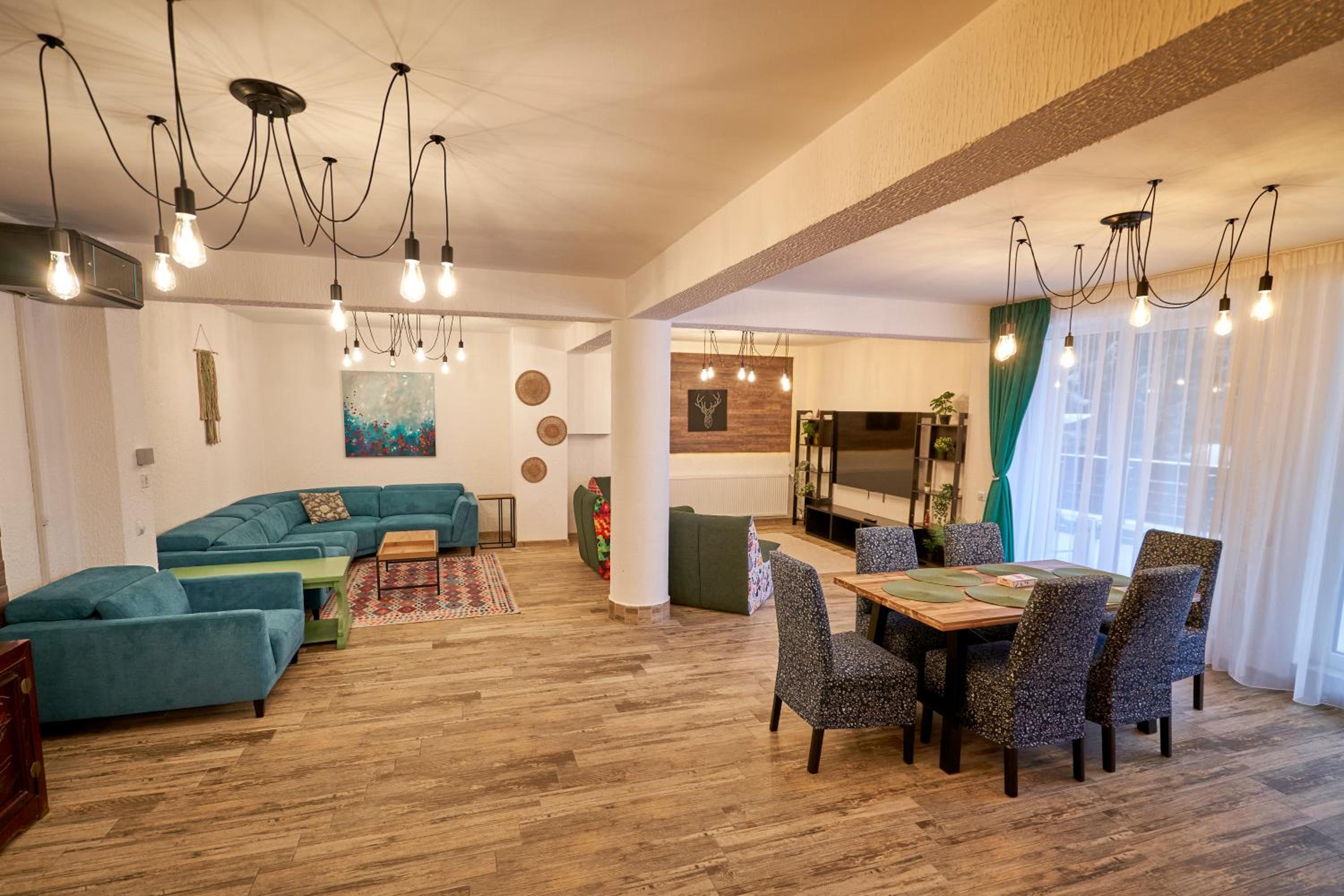 Deluxe Apartment