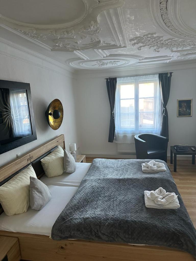 Double Room - Photo 5