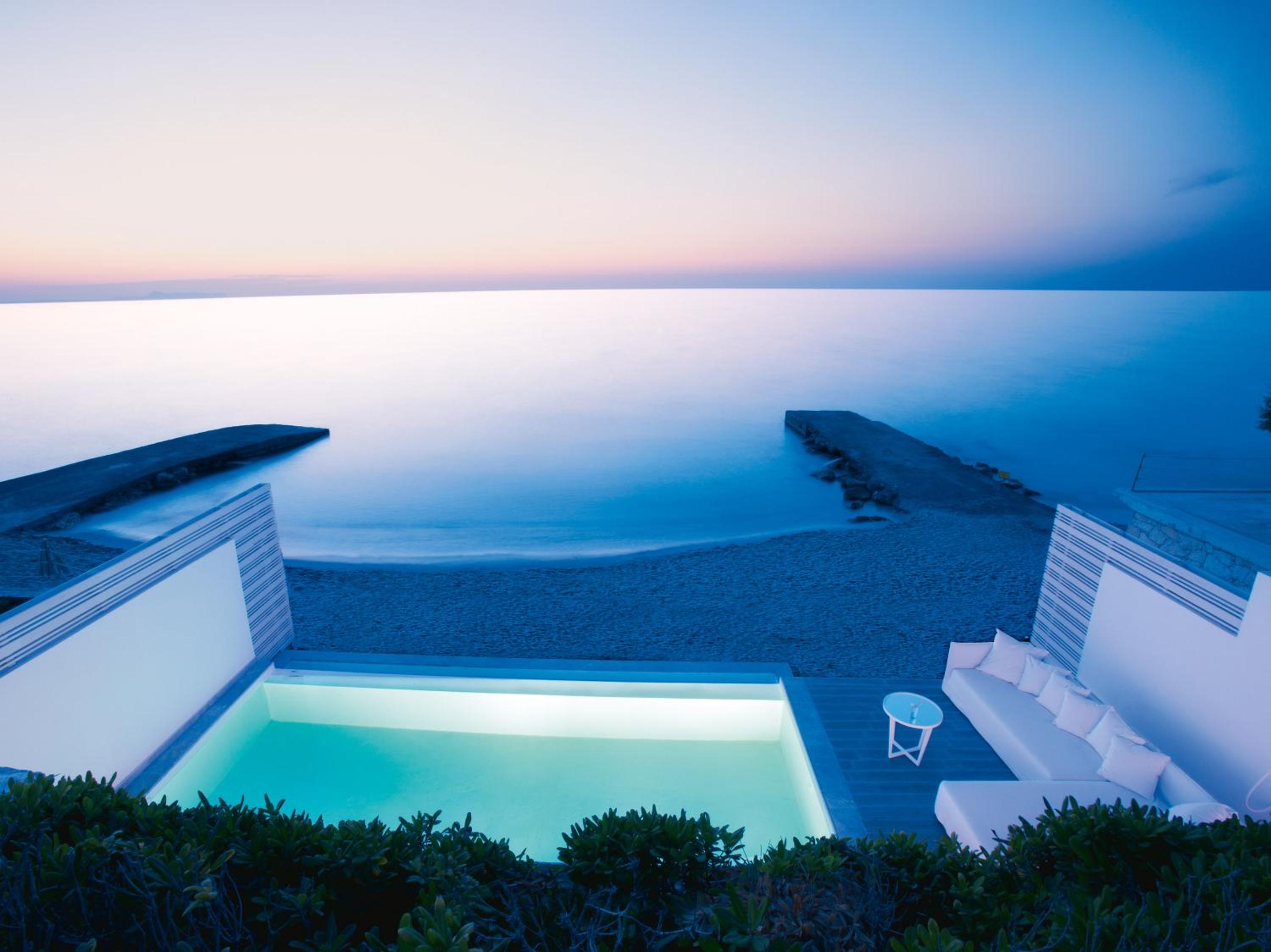 Villa White, Seafront Prive Pool - Photo 3