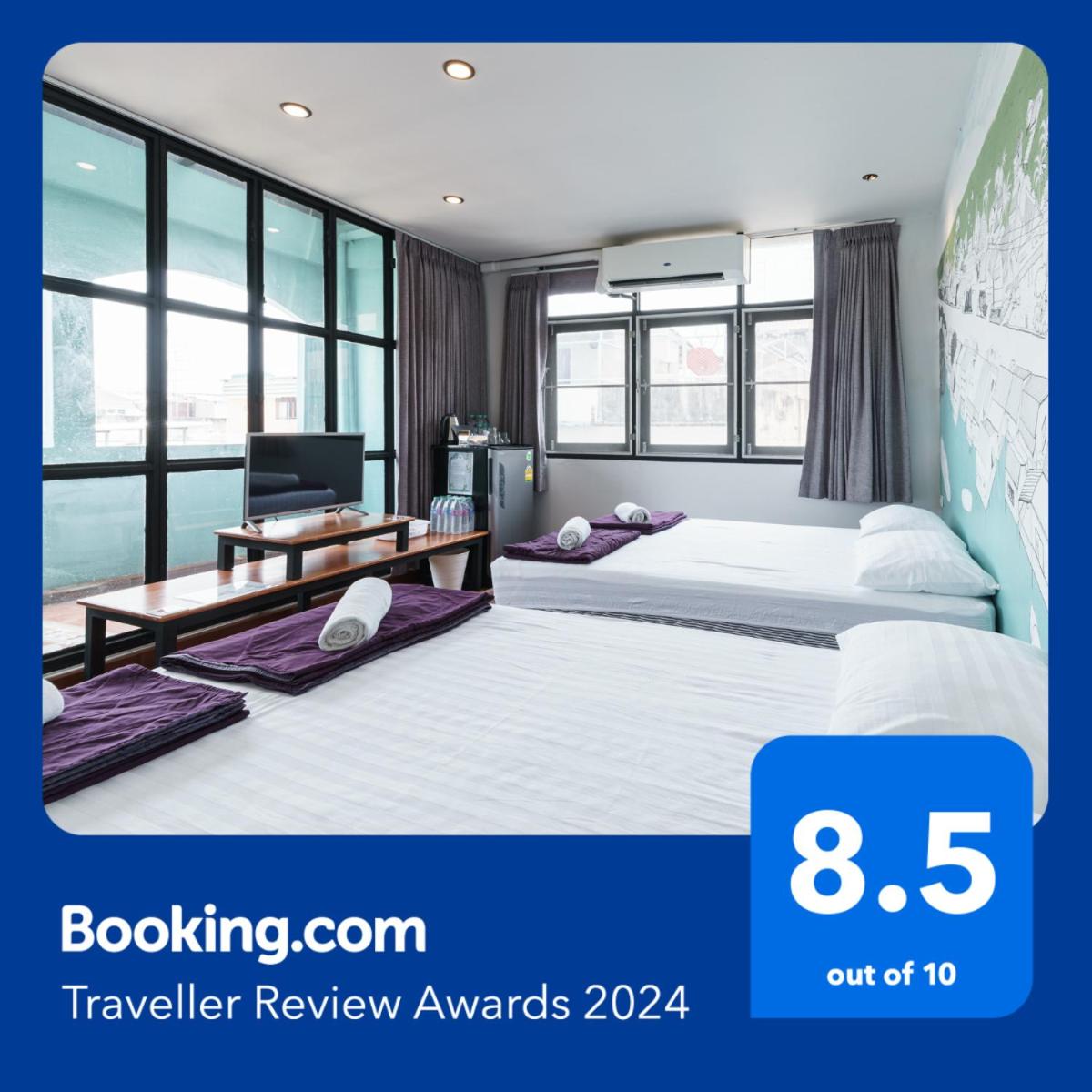Quadruple Room with Balcony photo 1