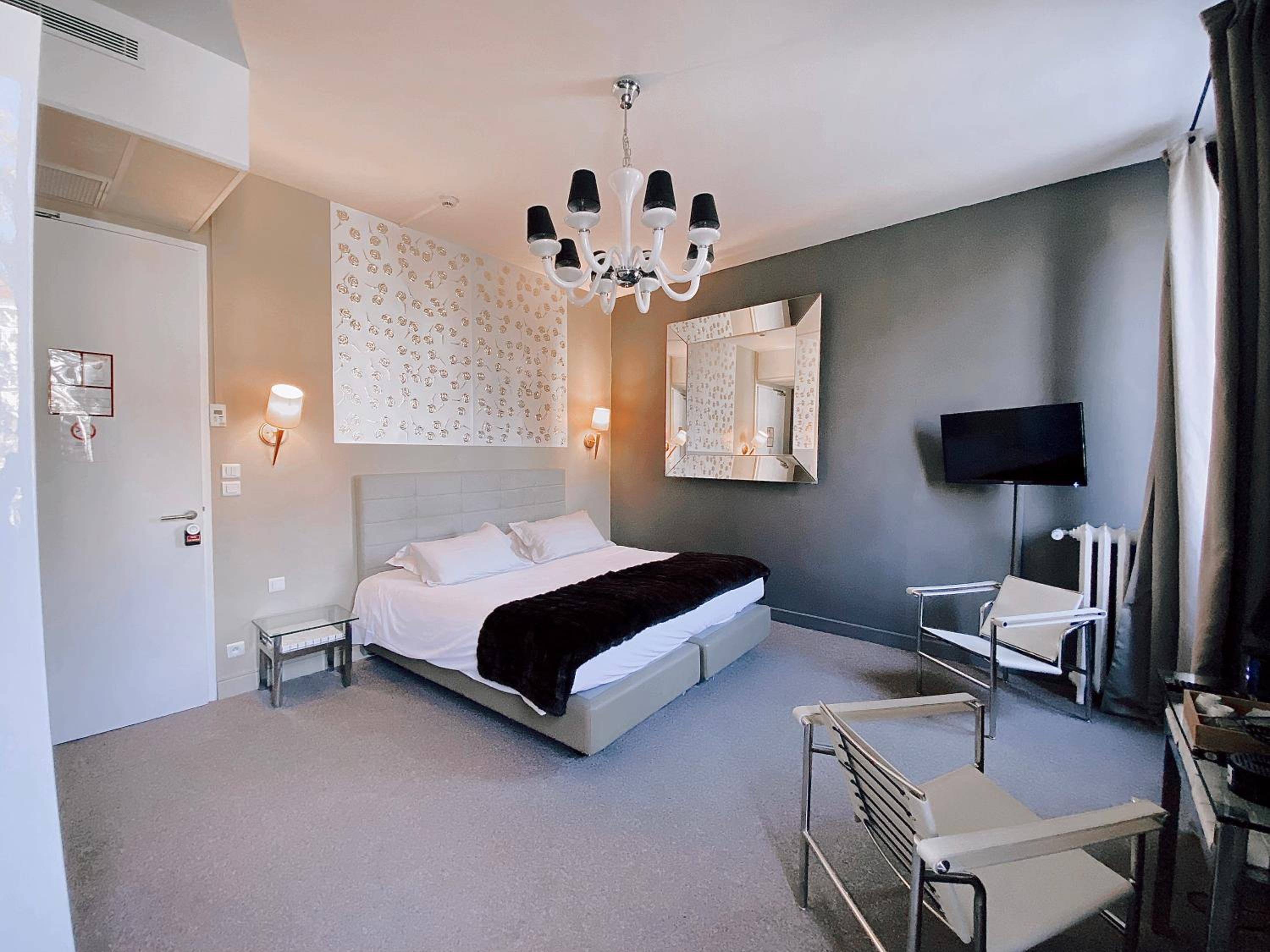 Superior Double Room - Photo 9
