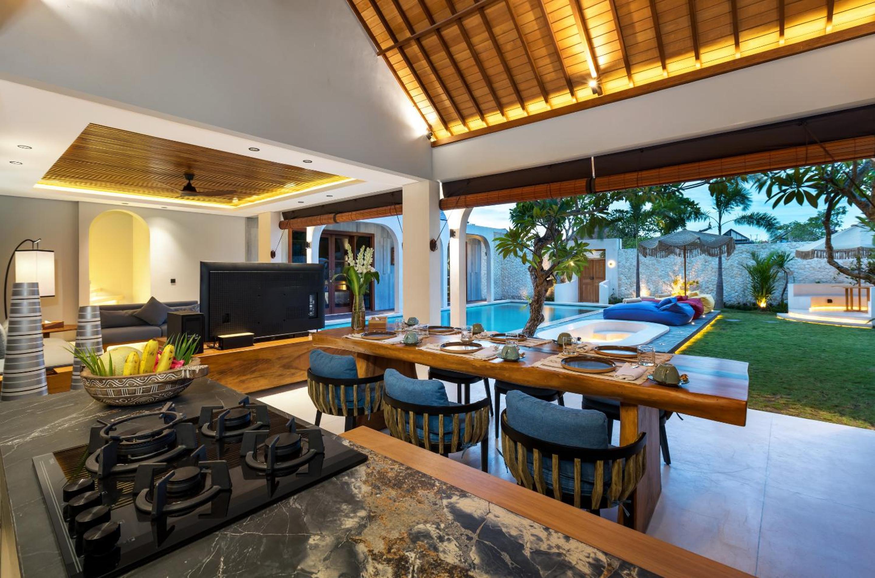 Three-Bedroom Villa - Photo 14