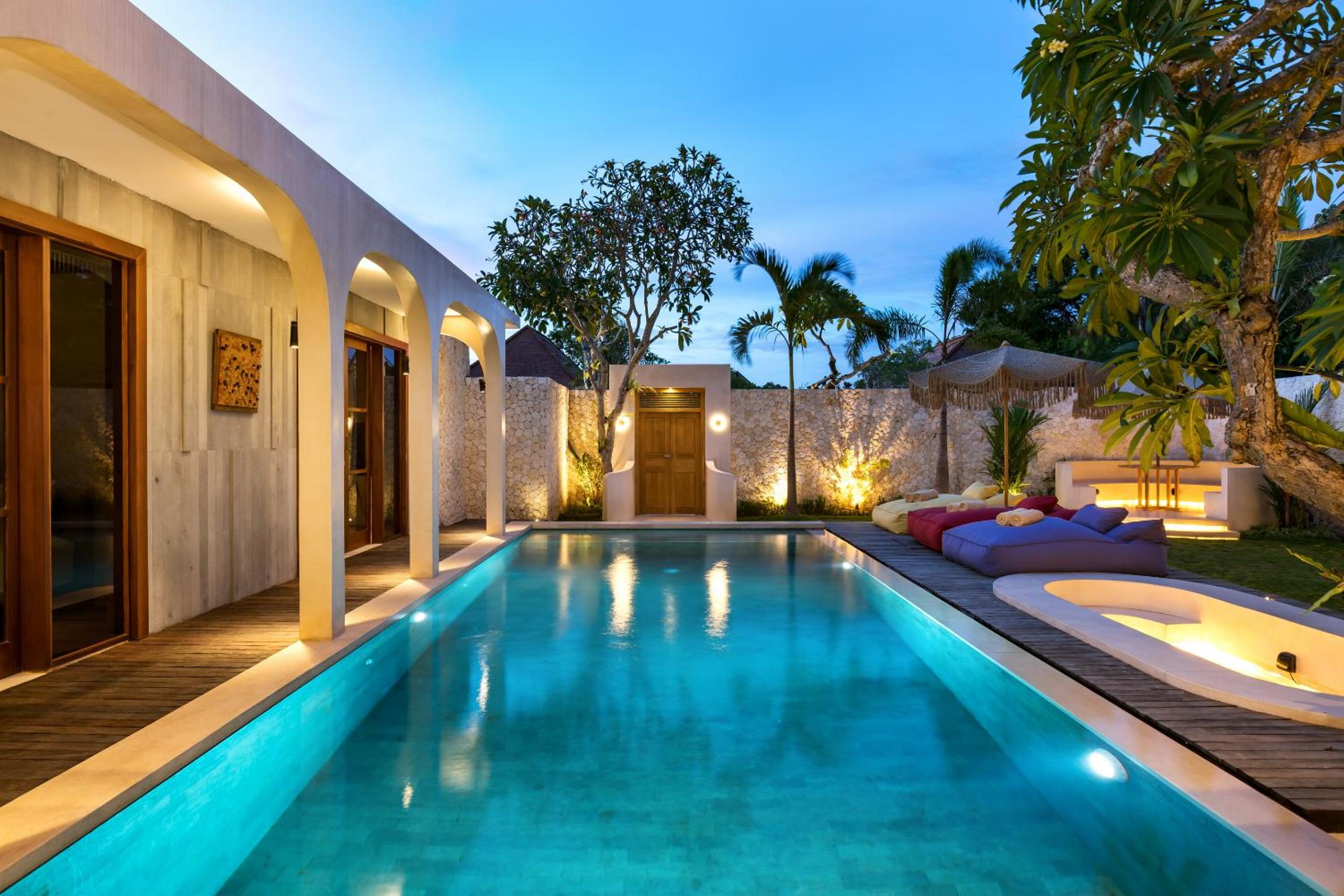 Three-Bedroom Villa - Photo 10