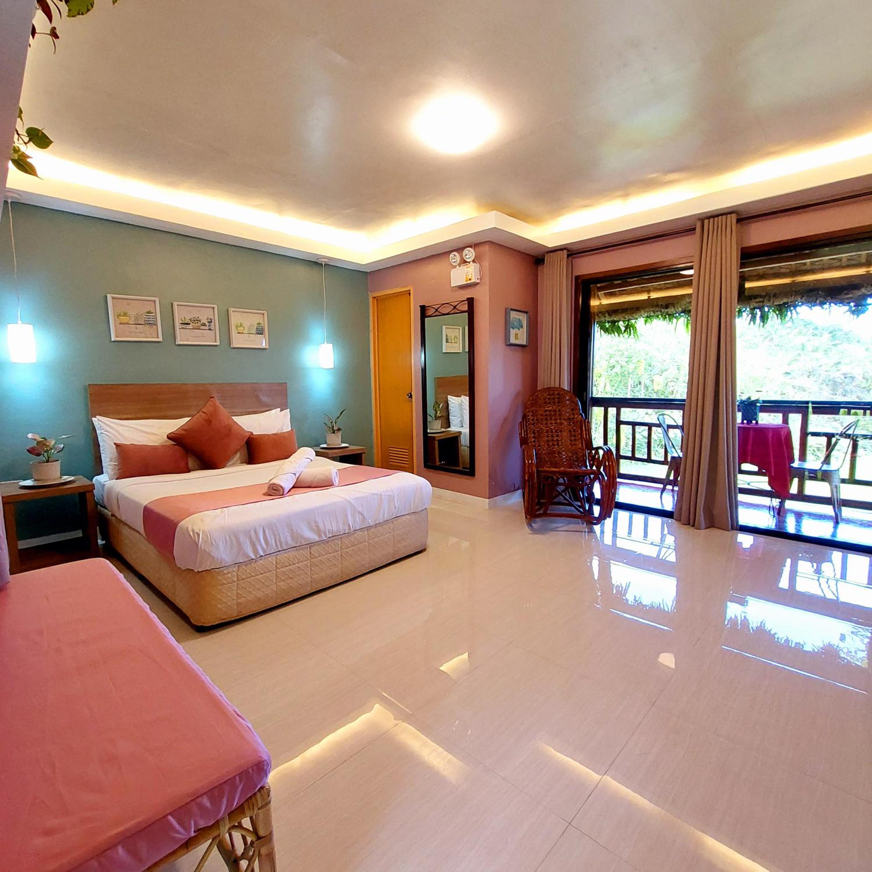 Standard Queen Room photo 1