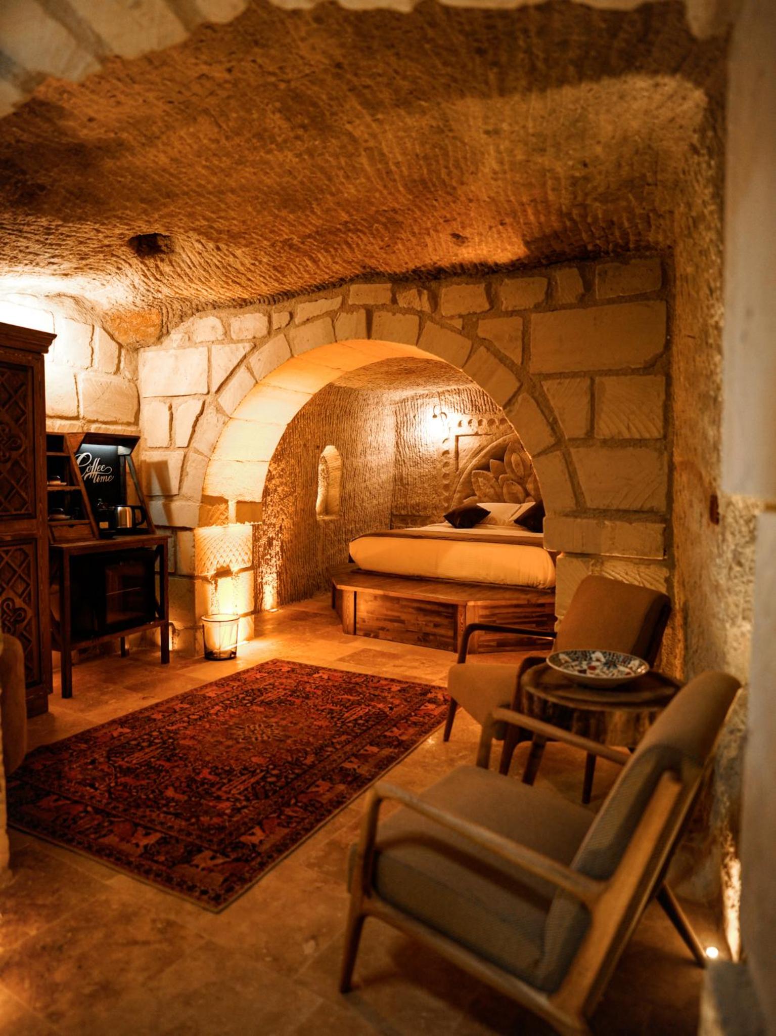Deluxe Room - Photo 7