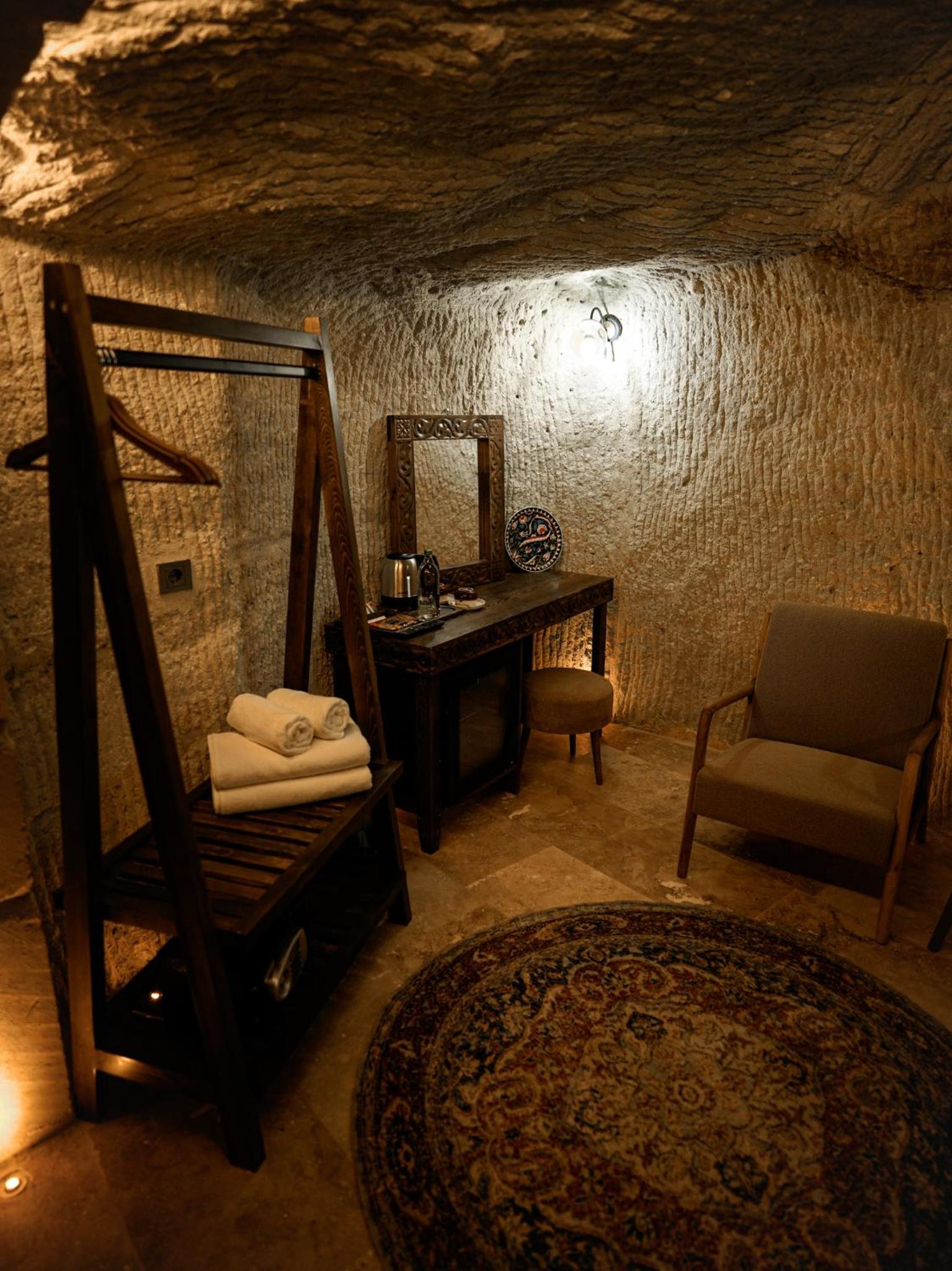 Superior Double Room - Photo 10