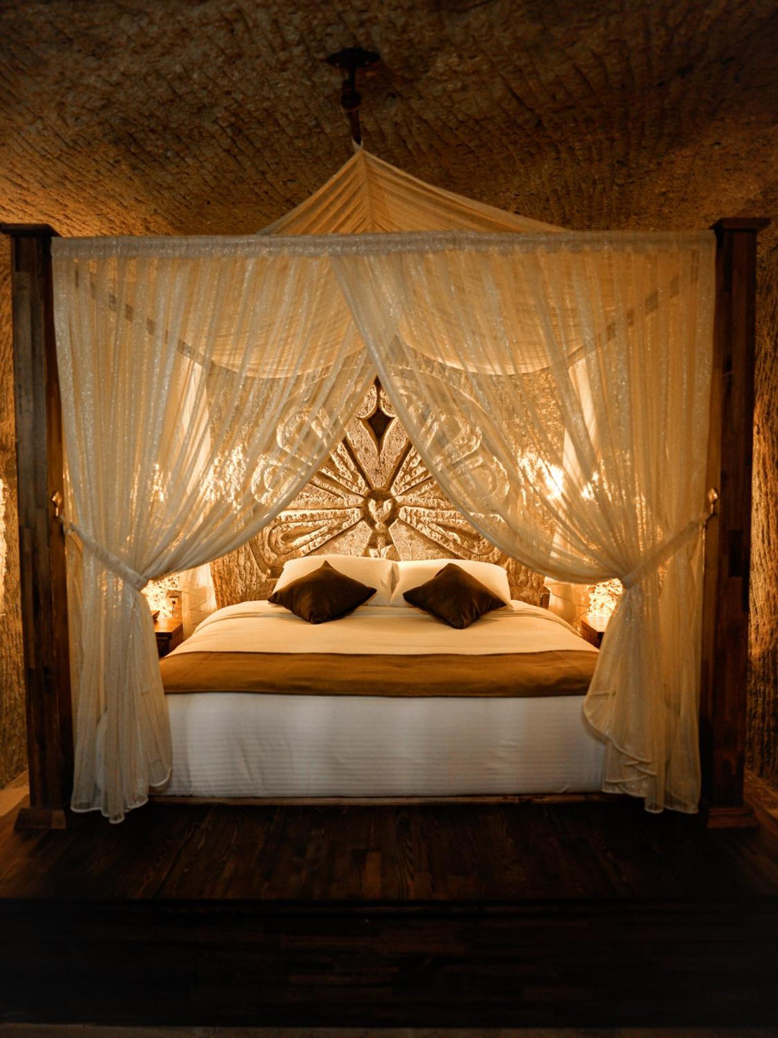 Deluxe Suite - Photo 20