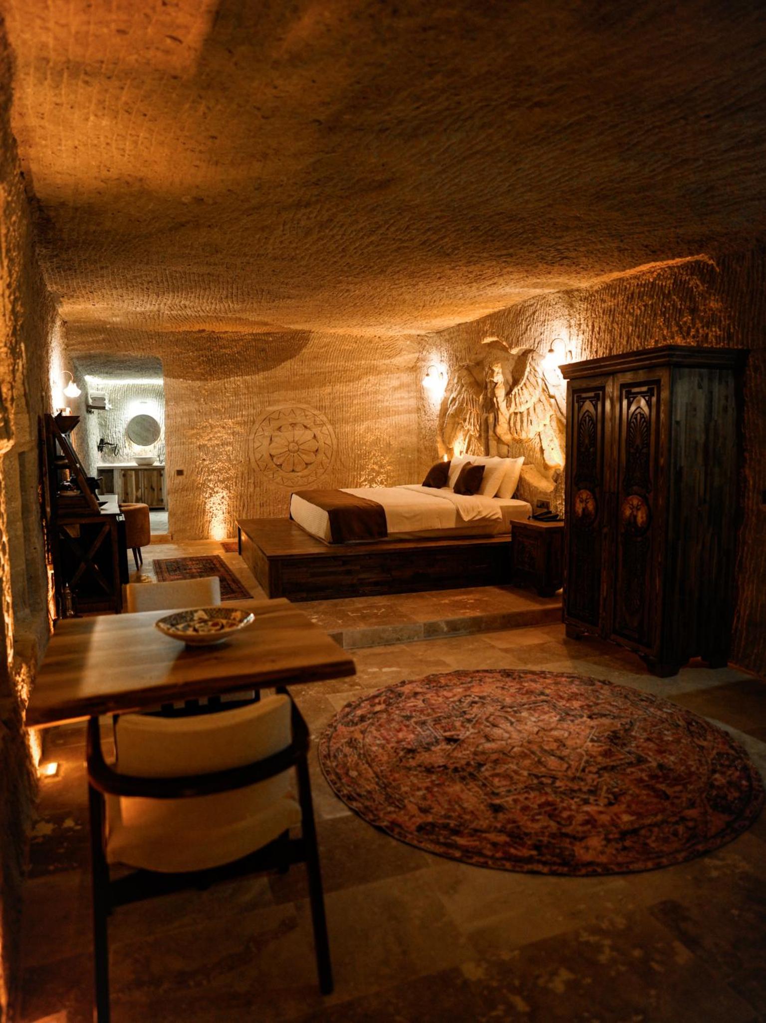 Deluxe Suite - Photo 26
