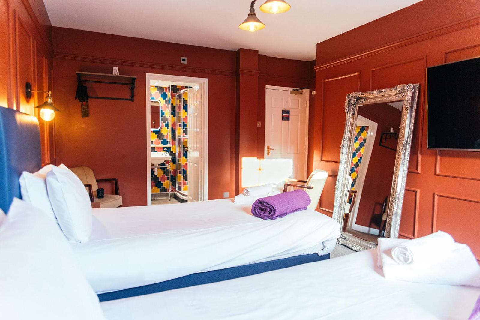 Deluxe Twin Room - Photo 6