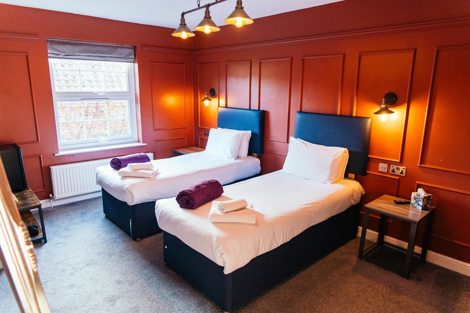 Deluxe Twin Room - Photo 1