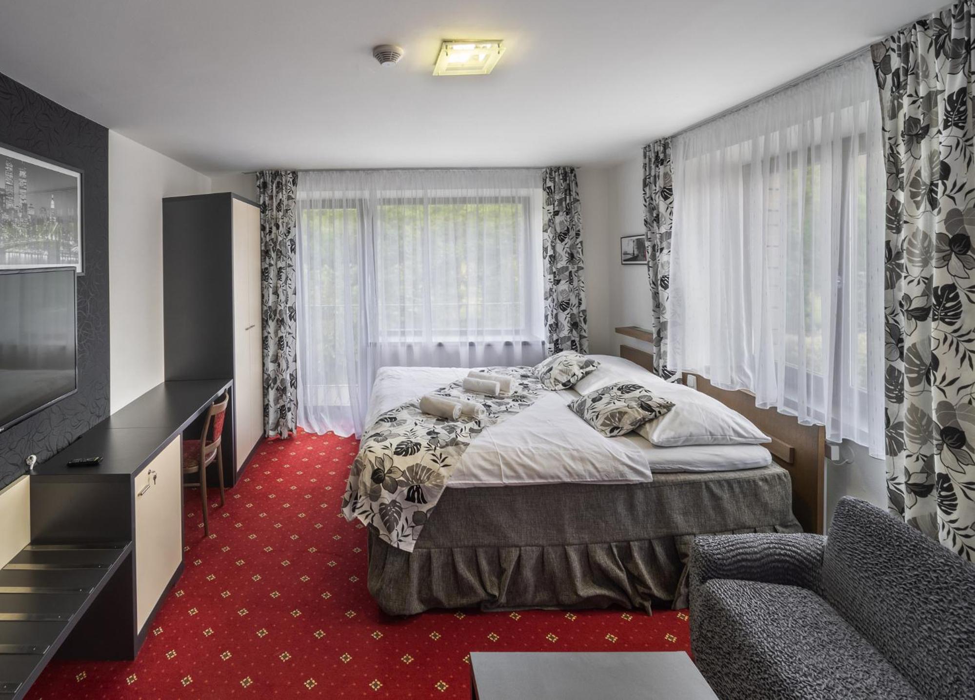 Triple Room - Photo 10