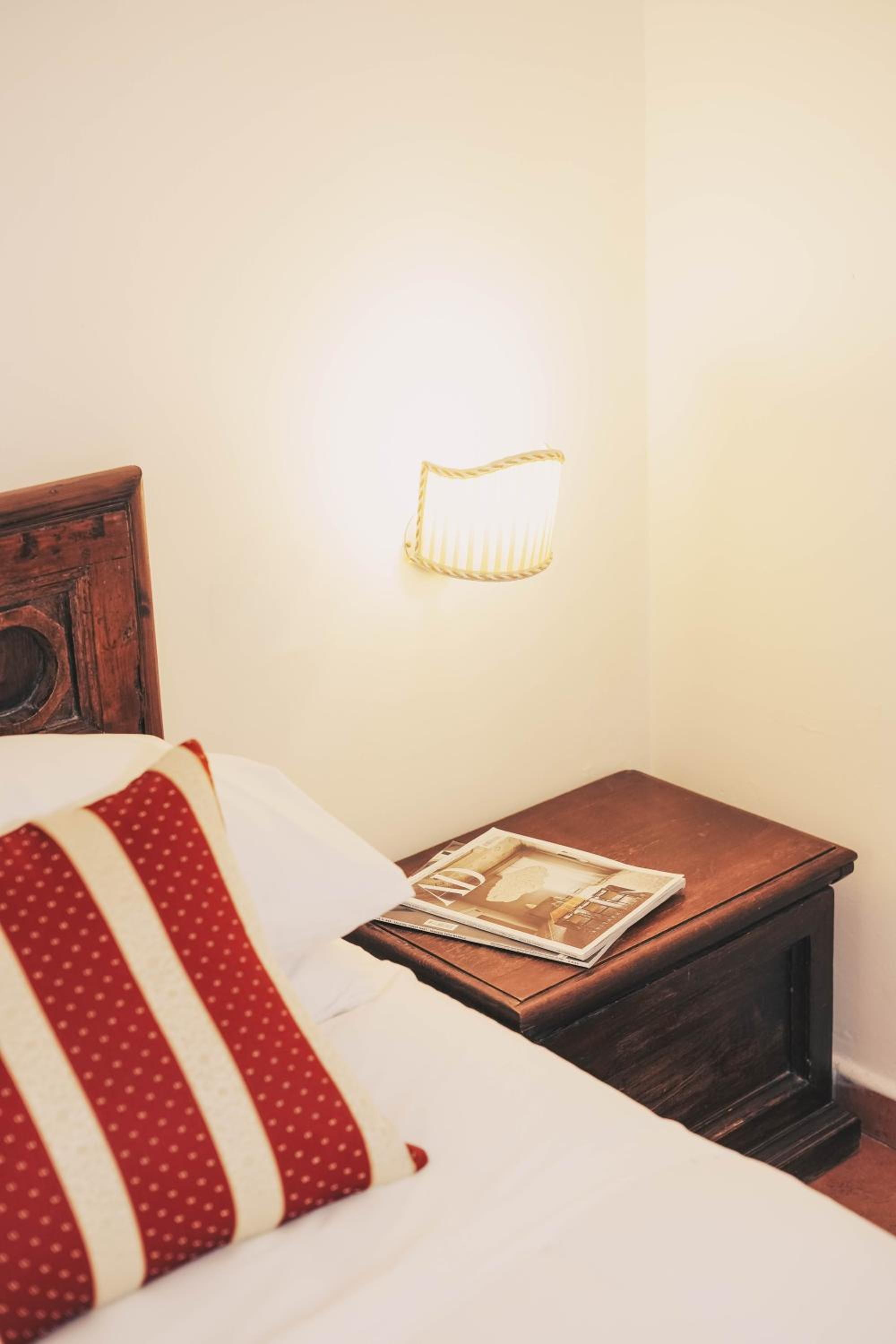 Superior Double or Twin Room - Photo 9