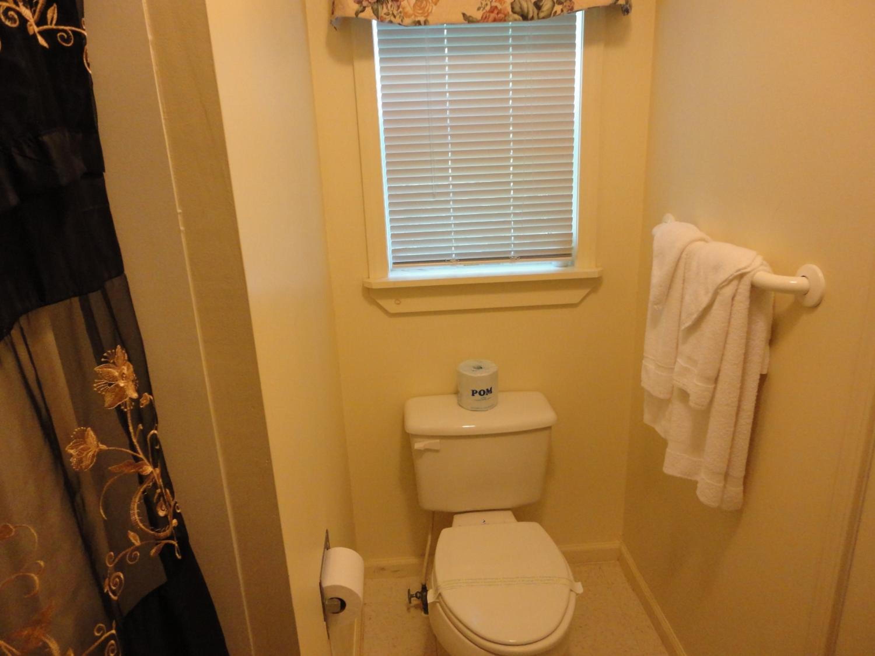 Double Room with Two Double Beds (4 Adults) photo 2