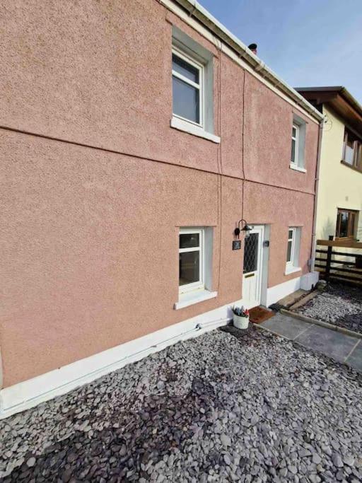Two-Bedroom House photo 3