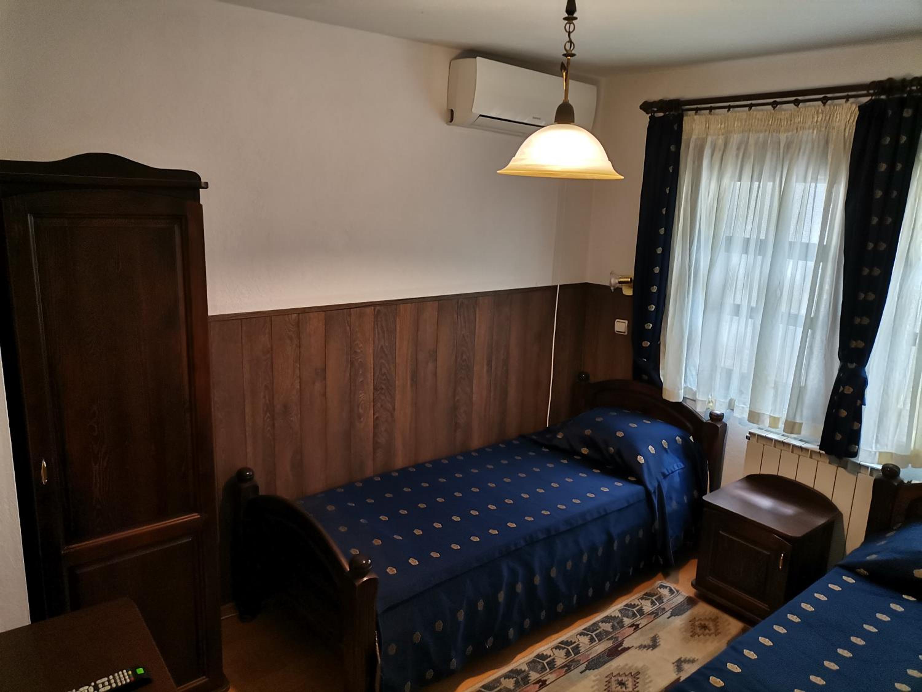 Double or Twin Room - Photo 2