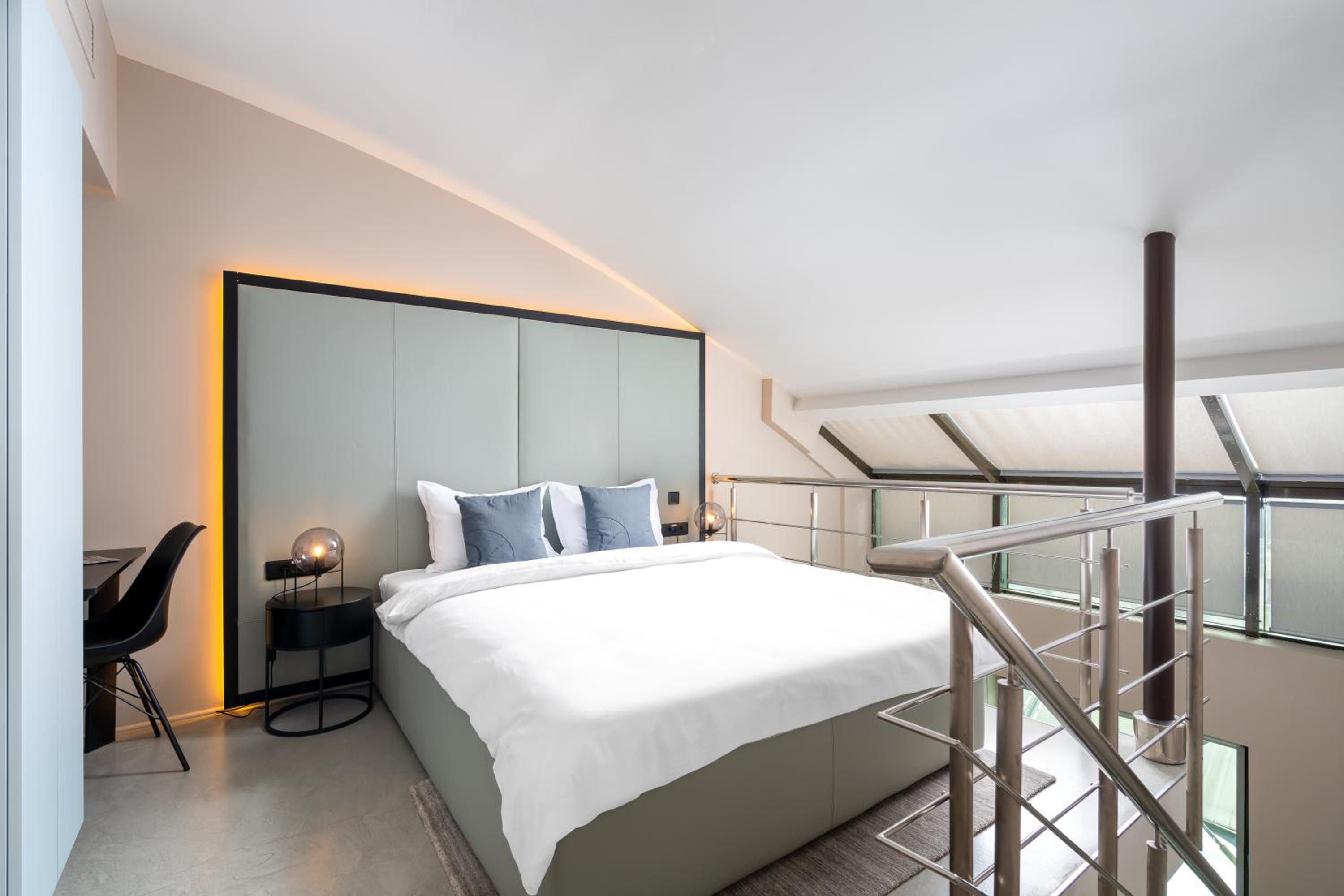 Duplex Apartment - Photo 5