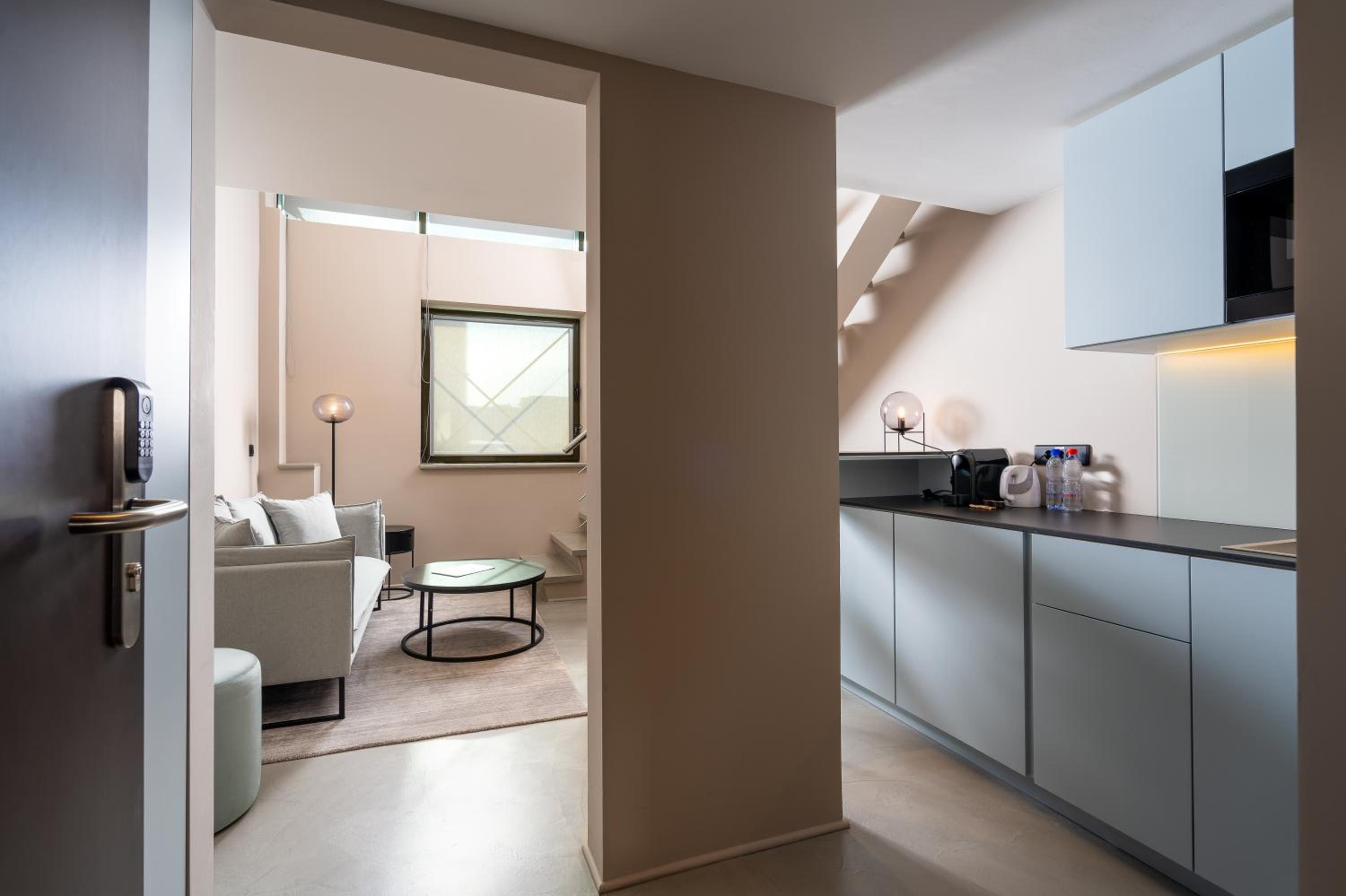 Duplex Apartment - Photo 3