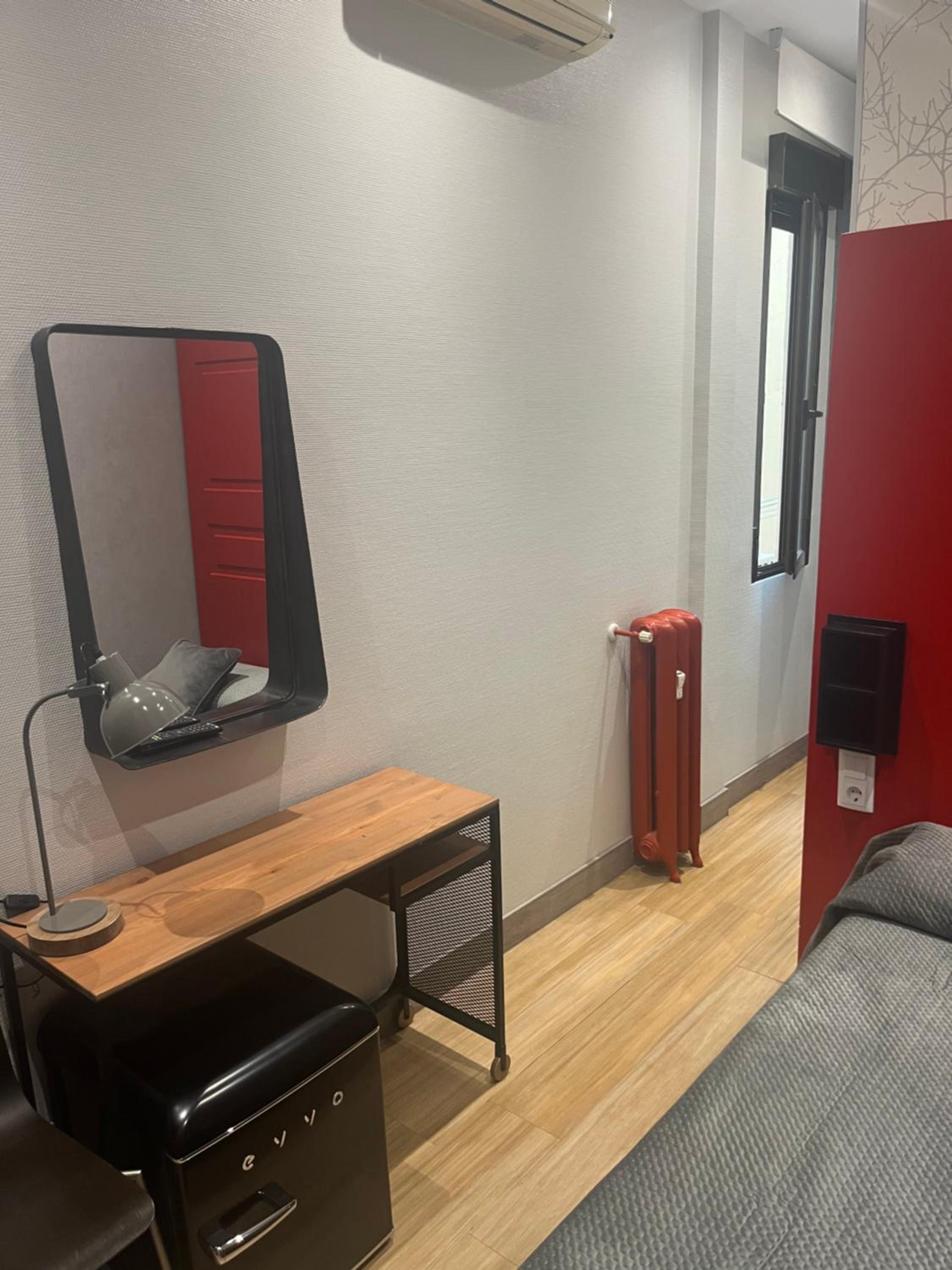 Habitación individual con baño privado