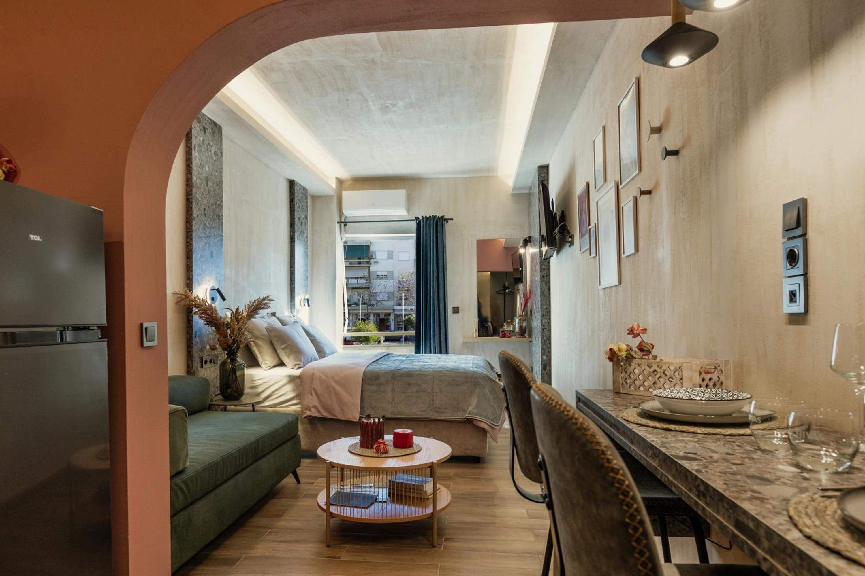 One-Bedroom Apartment