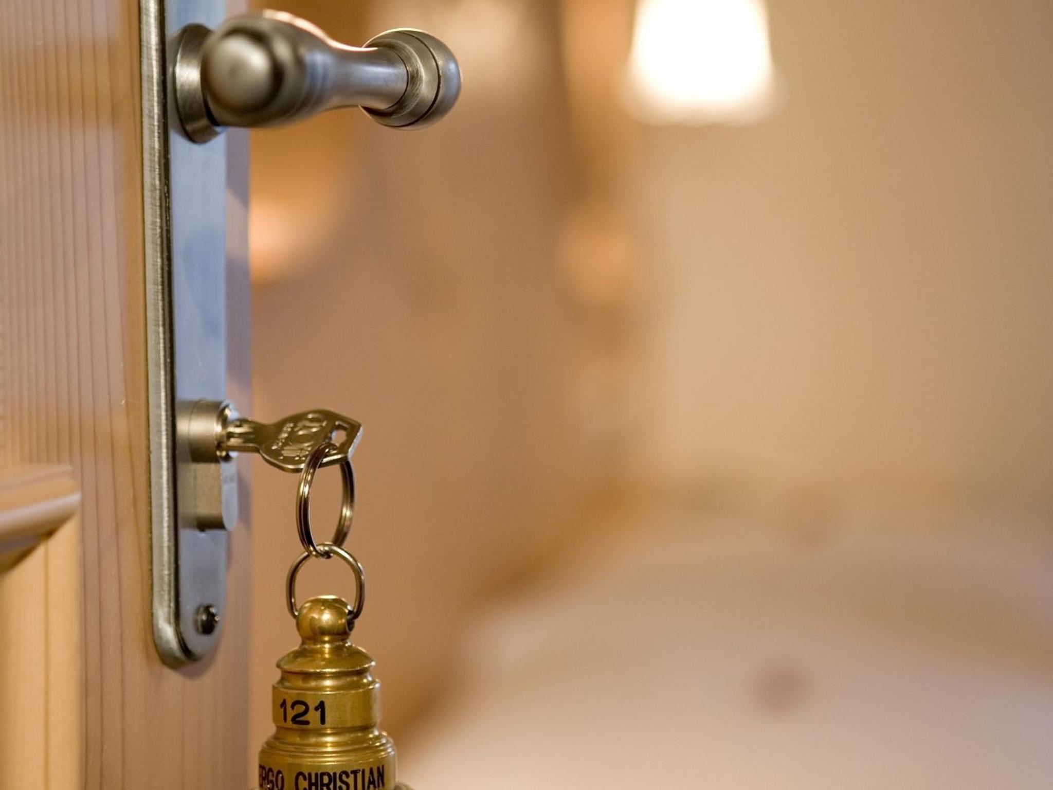 Standard Double Room - Photo 7