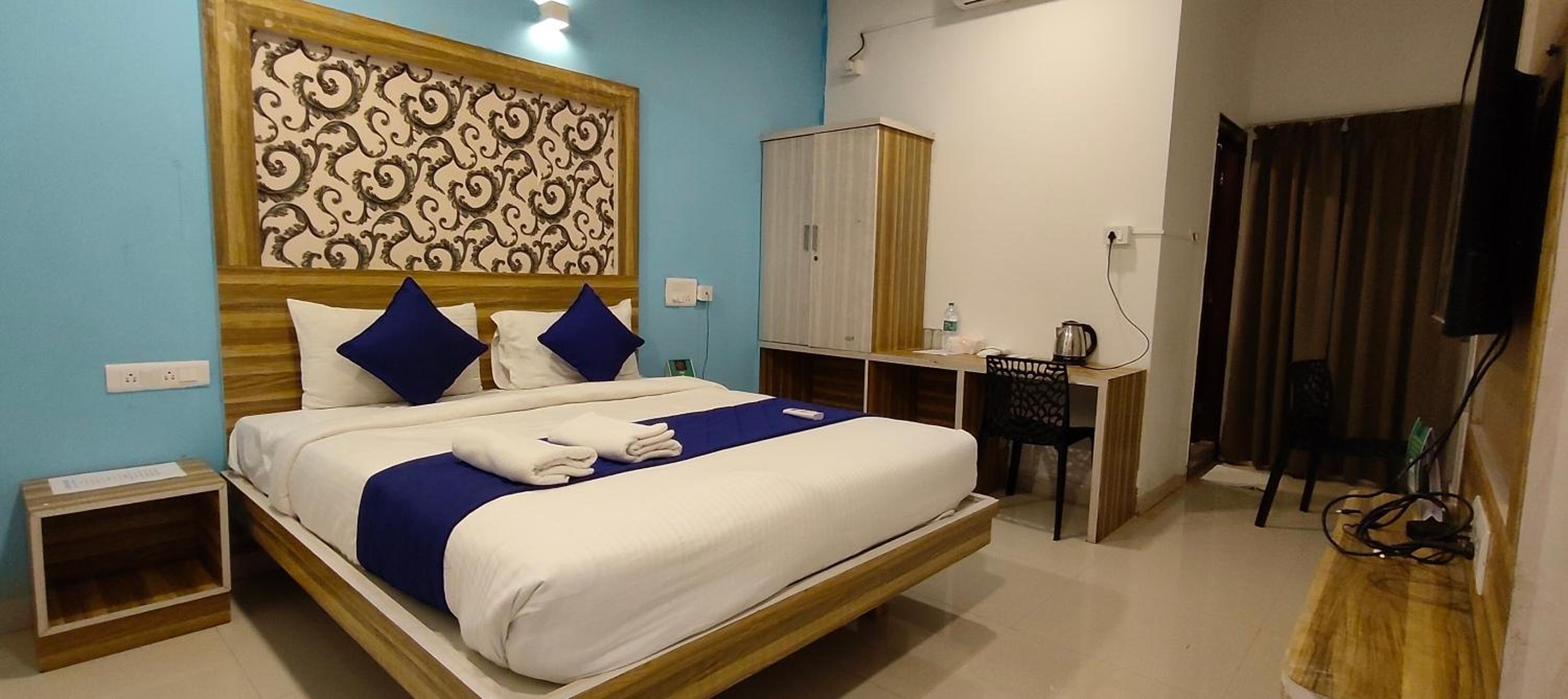 Deluxe Room - Photo 4