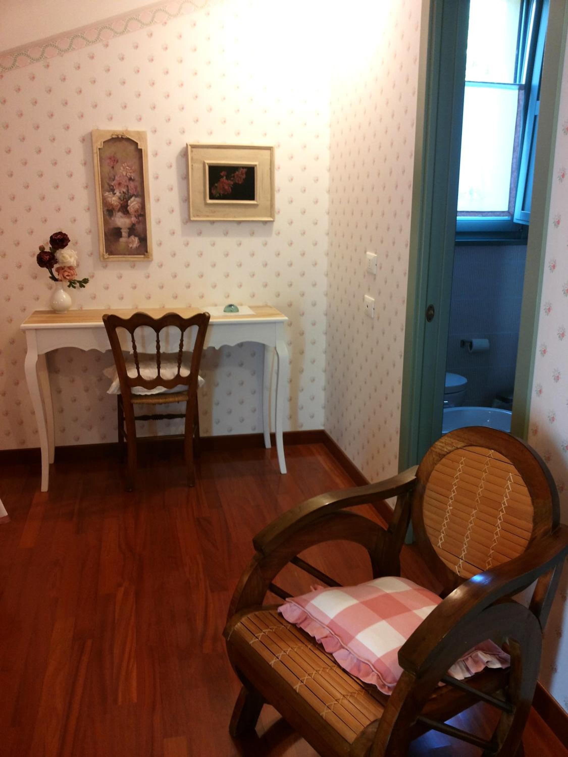 Deluxe Double or Twin Room - Photo 2
