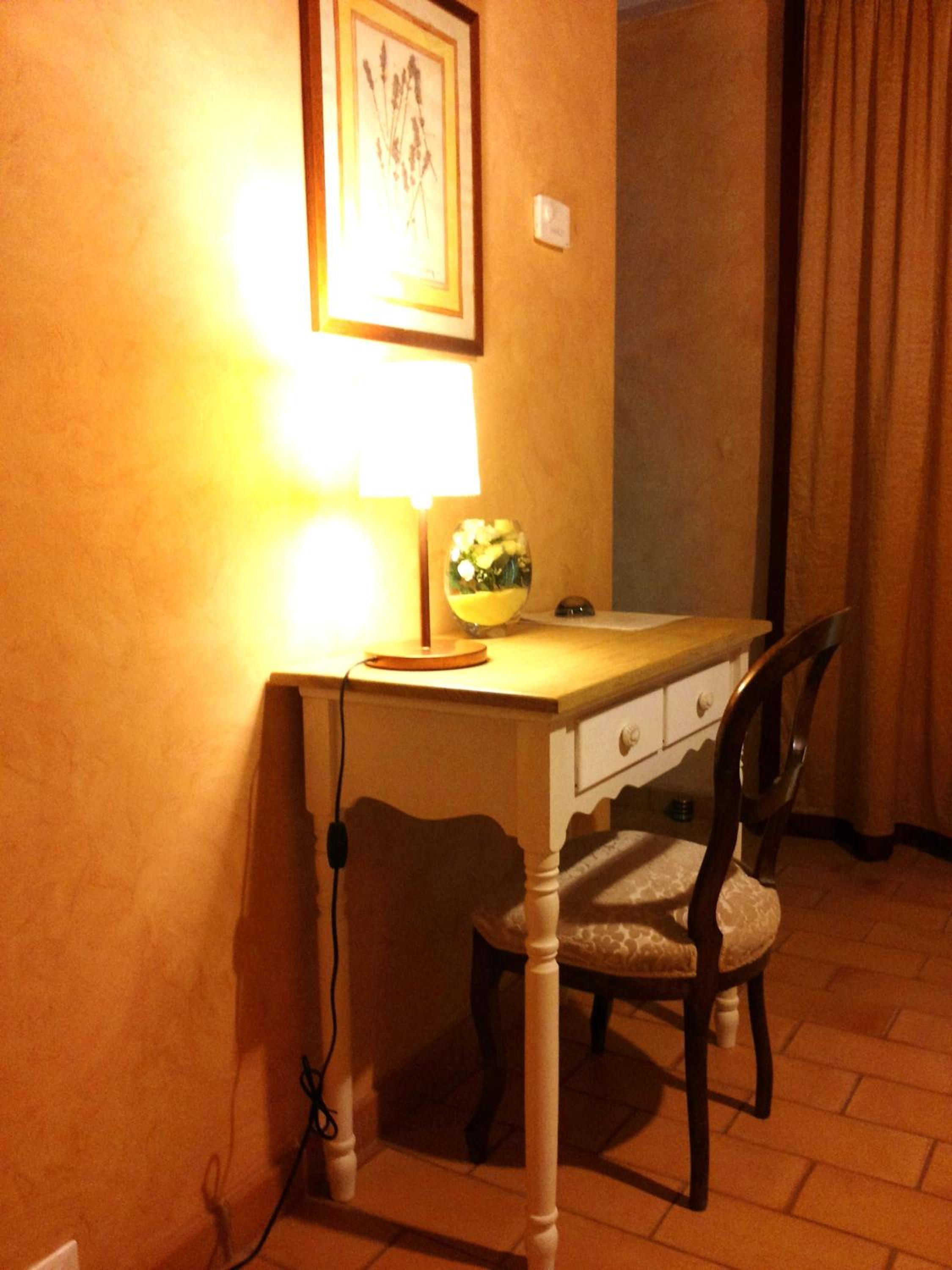 Deluxe Room - Photo 3