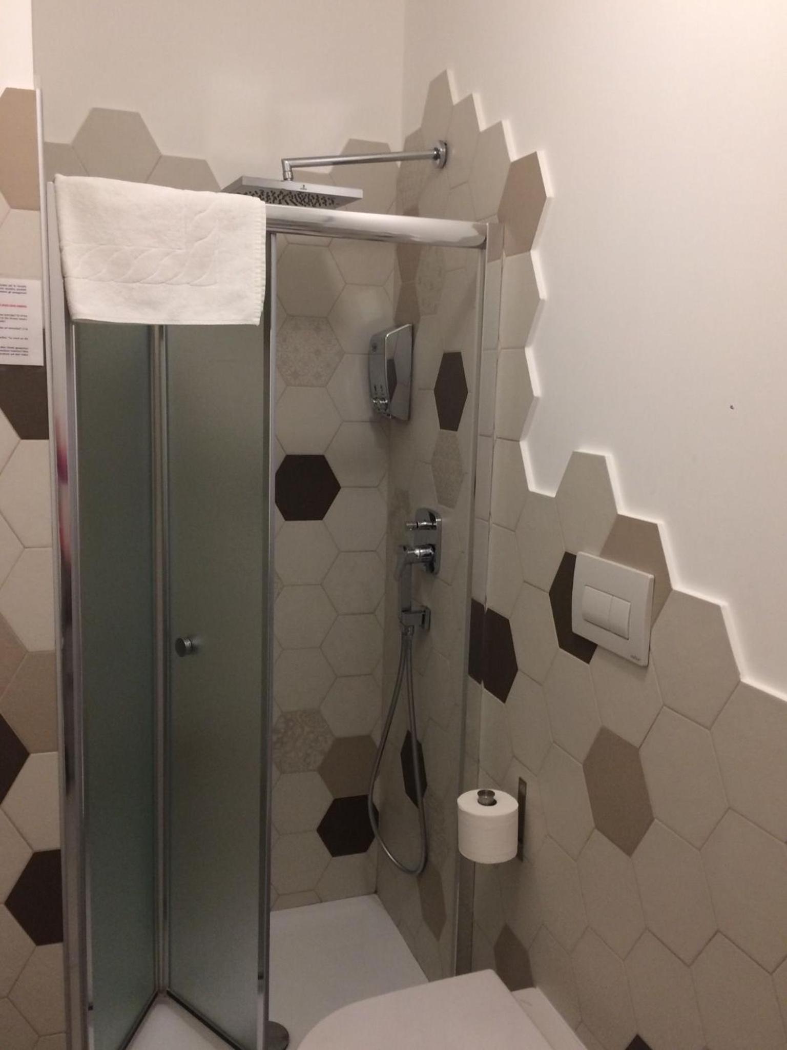 Double or Twin Room photo 2