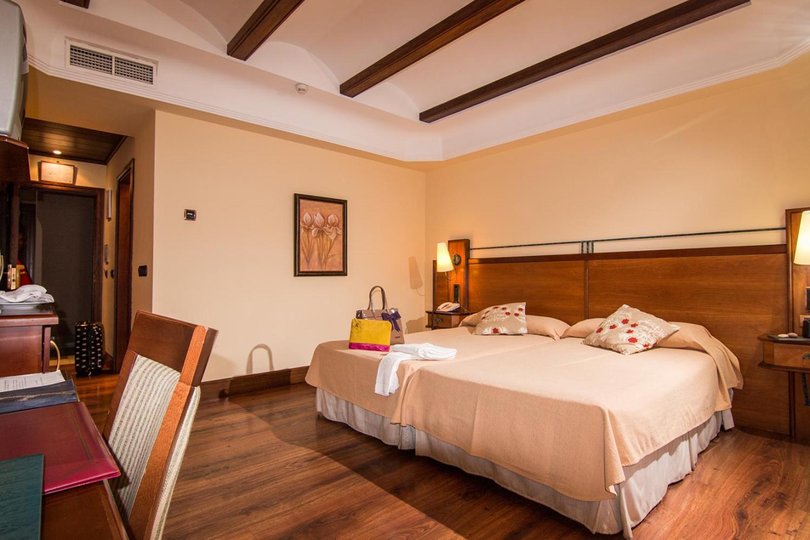 Habitación Doble o con Dos Camas