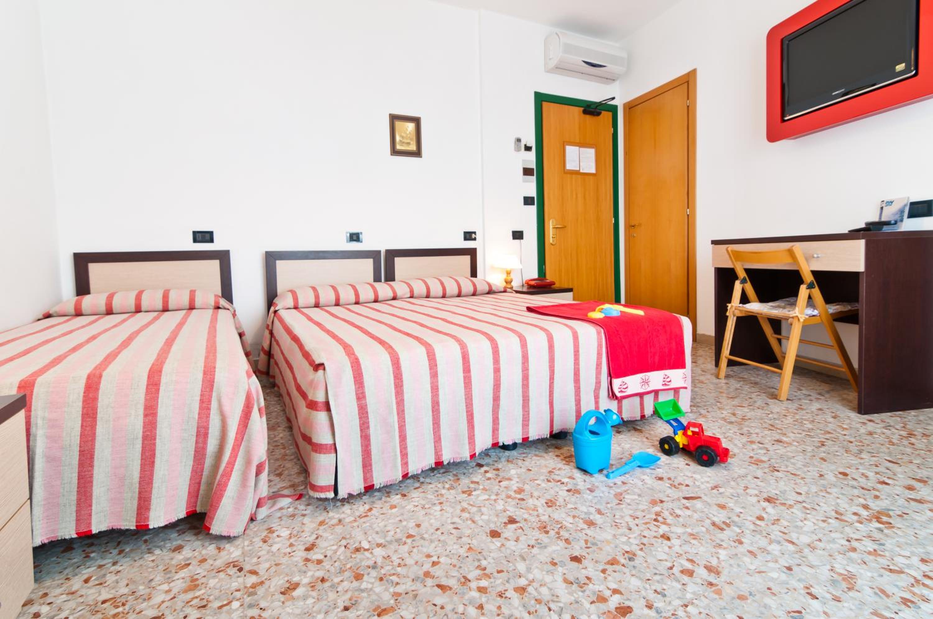 Triple Room with Balcony photo 1