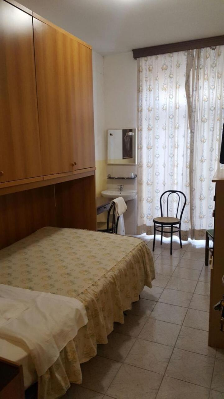 Single Room with Shared Bathroom