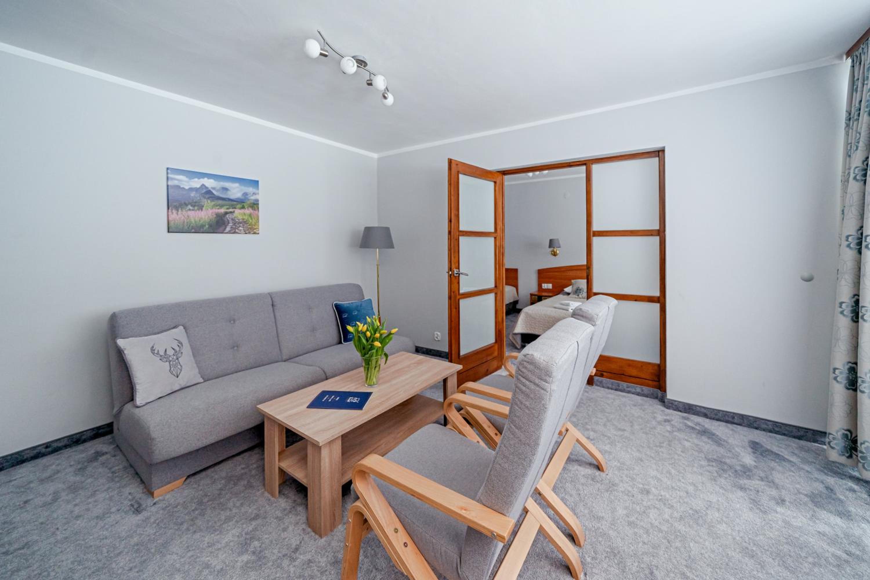 Apartment - Photo 4